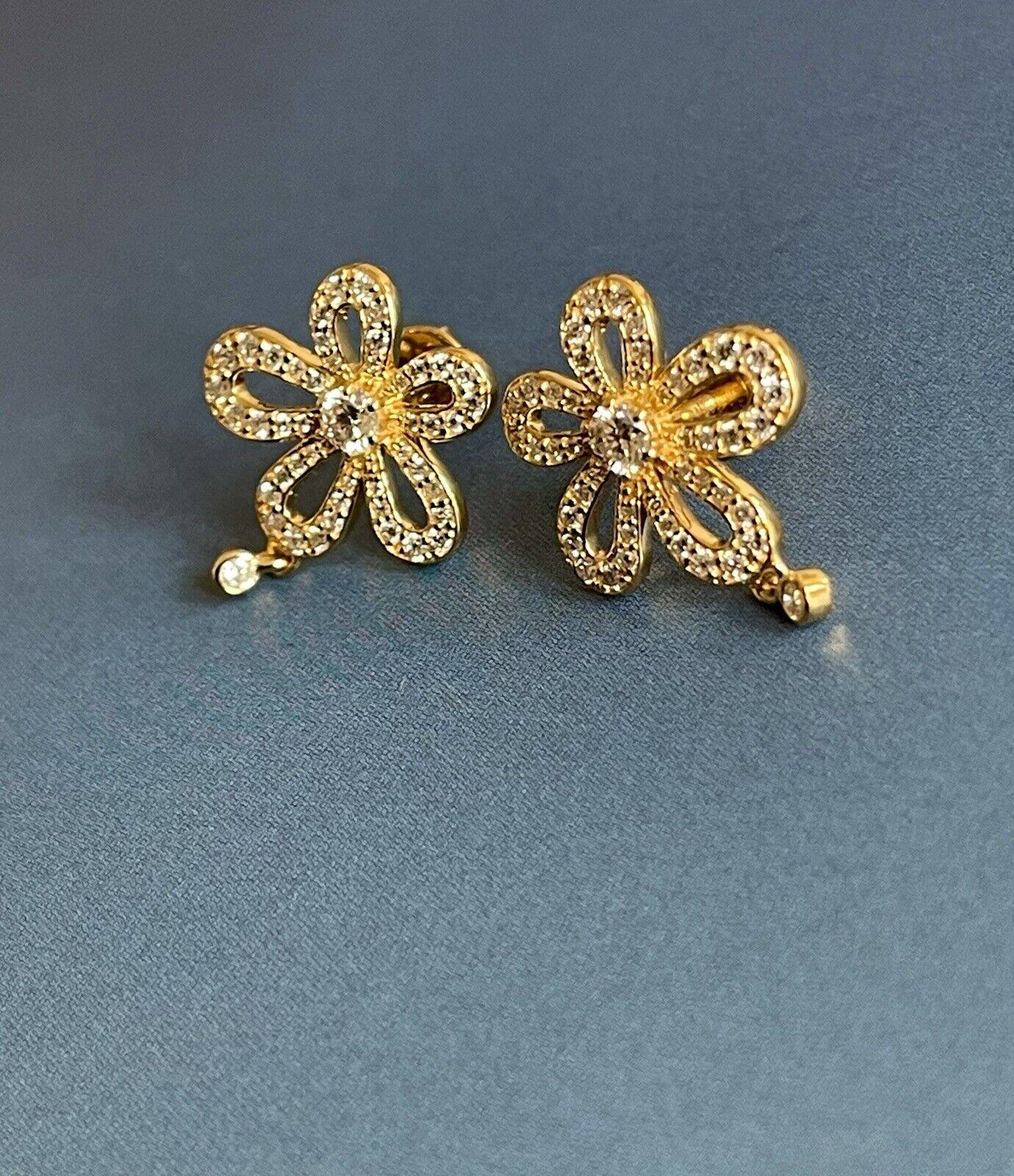  Cervin Blanc 18ct Yellow Gold Diamond Earrings 0.65ct Plumeria Flower Charm For Sale 2