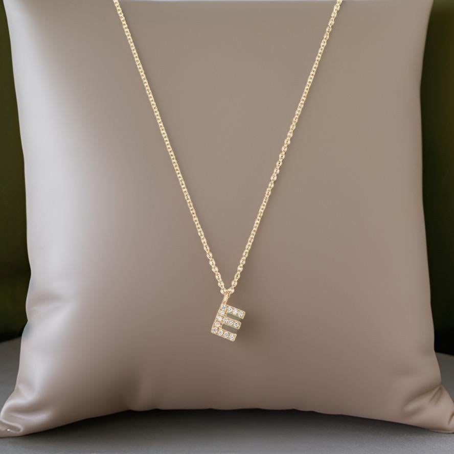 Women's Cervin Blanc DIAMOND INITIAL E NECKLACE IN 18CT GOLD For Sale