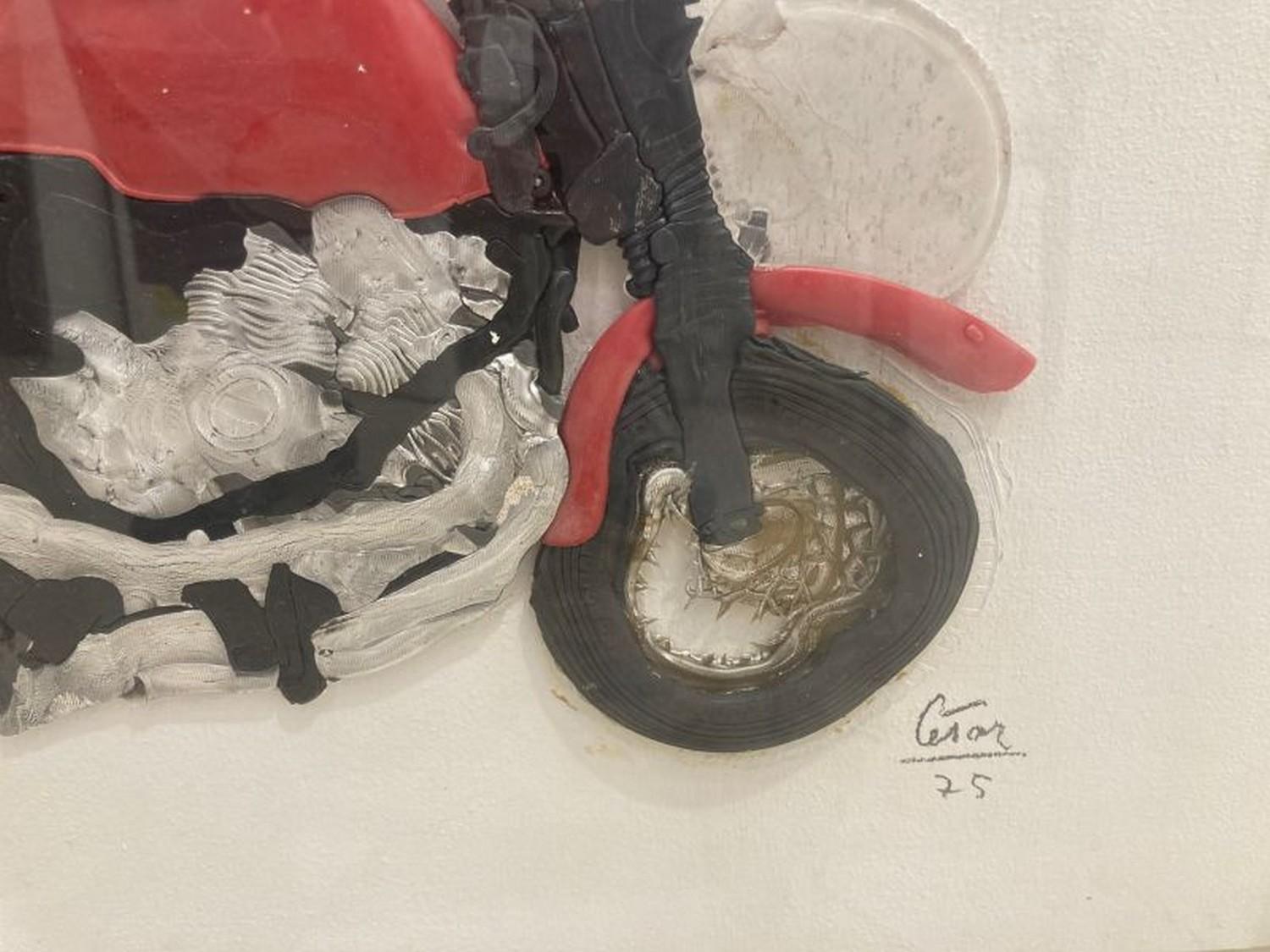 Compressed motorcycle  - Sculpture by César Baldaccini