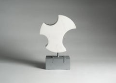 Cesare Arduini, Escultura abstracta de mármol y acero, Estados Unidos, 2019