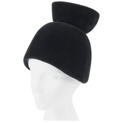 CESARE CANESSA c.1950's Haute Couture Numbered Black Velvet Sculptural Hat 