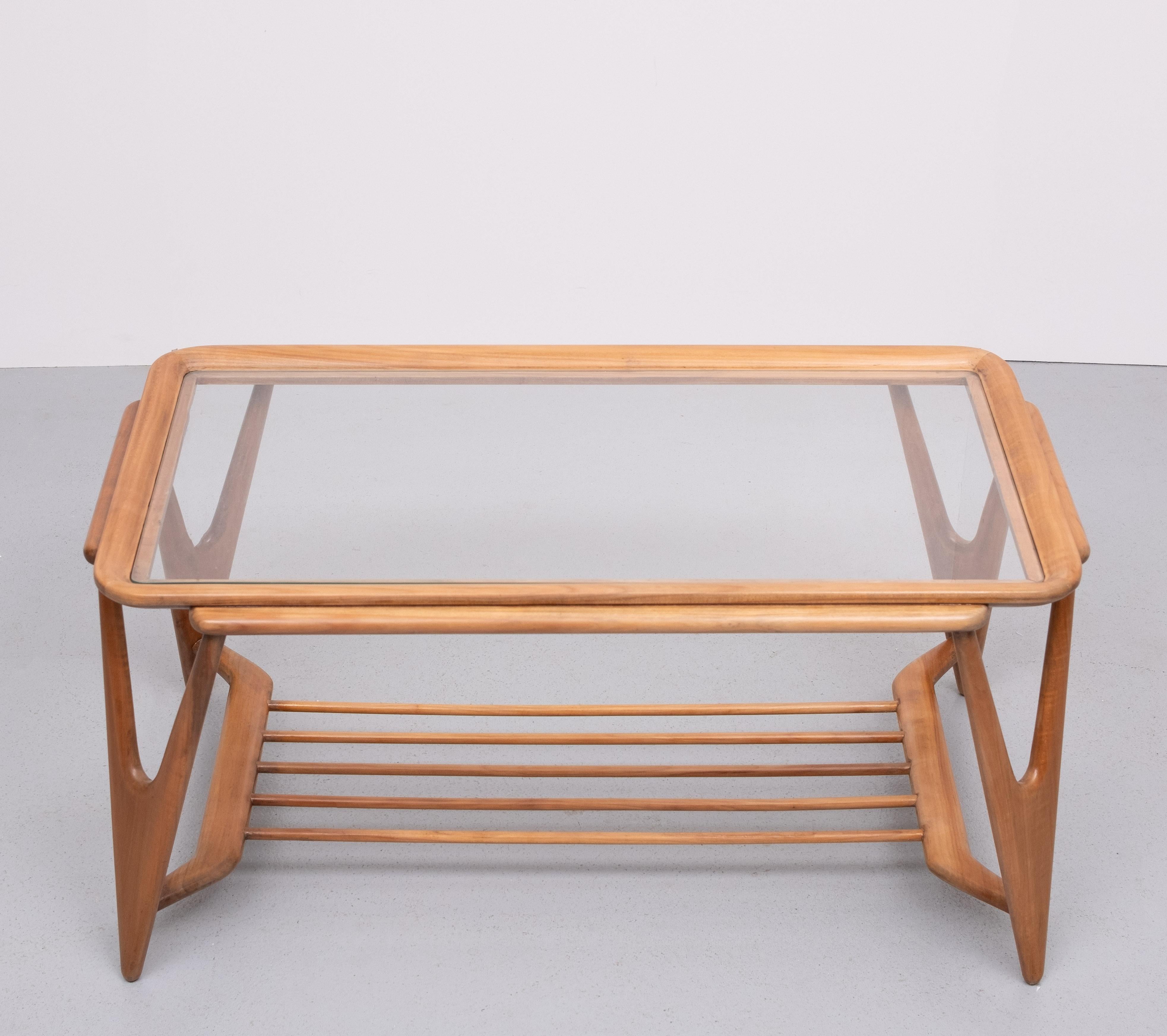 Mid-Century Modern Cesare Lacca attrib Coffee table 1950s Italy For Sale
