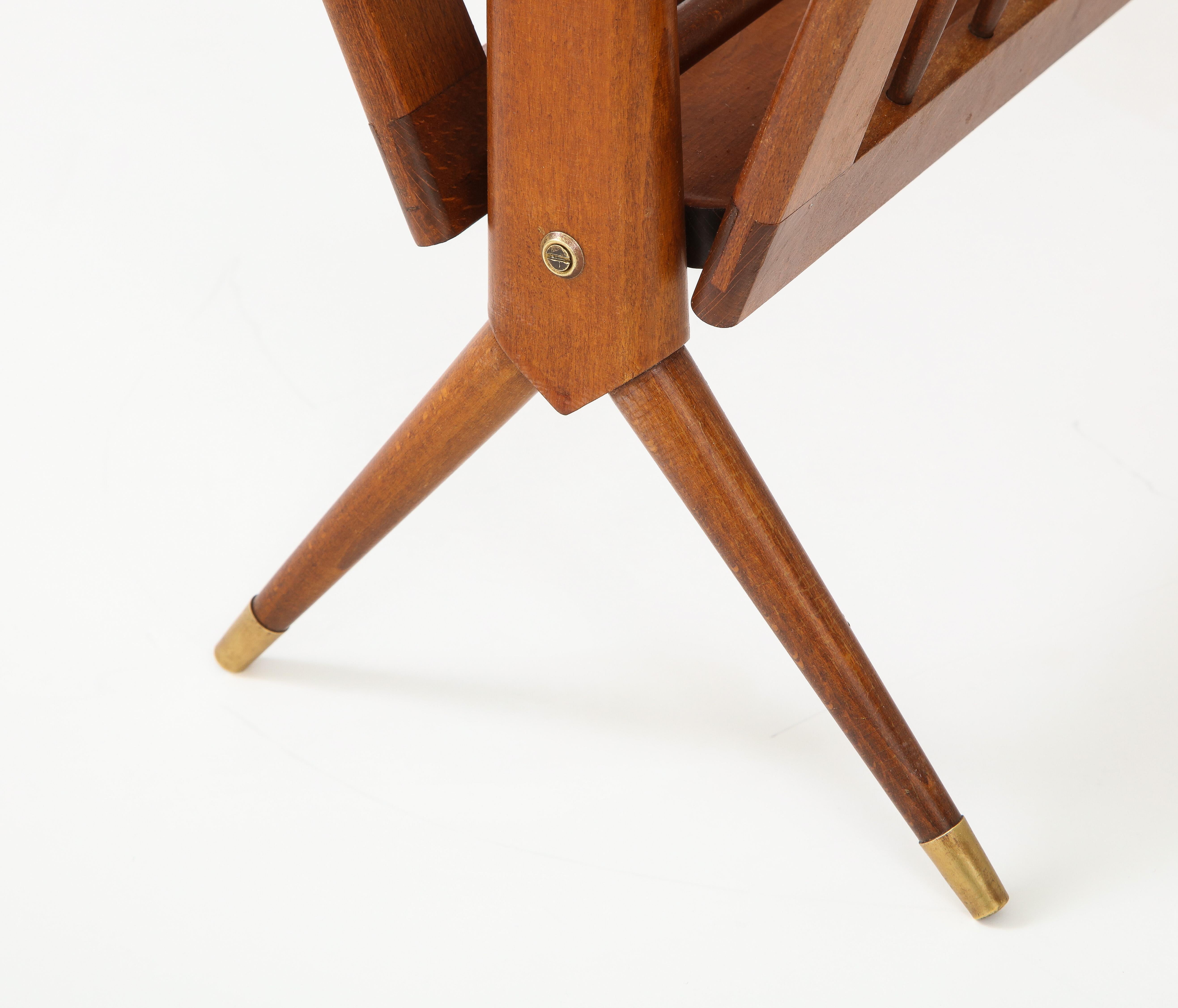 Cesare Lacca Folding Walnut Magazine Holder In Good Condition In New York, NY