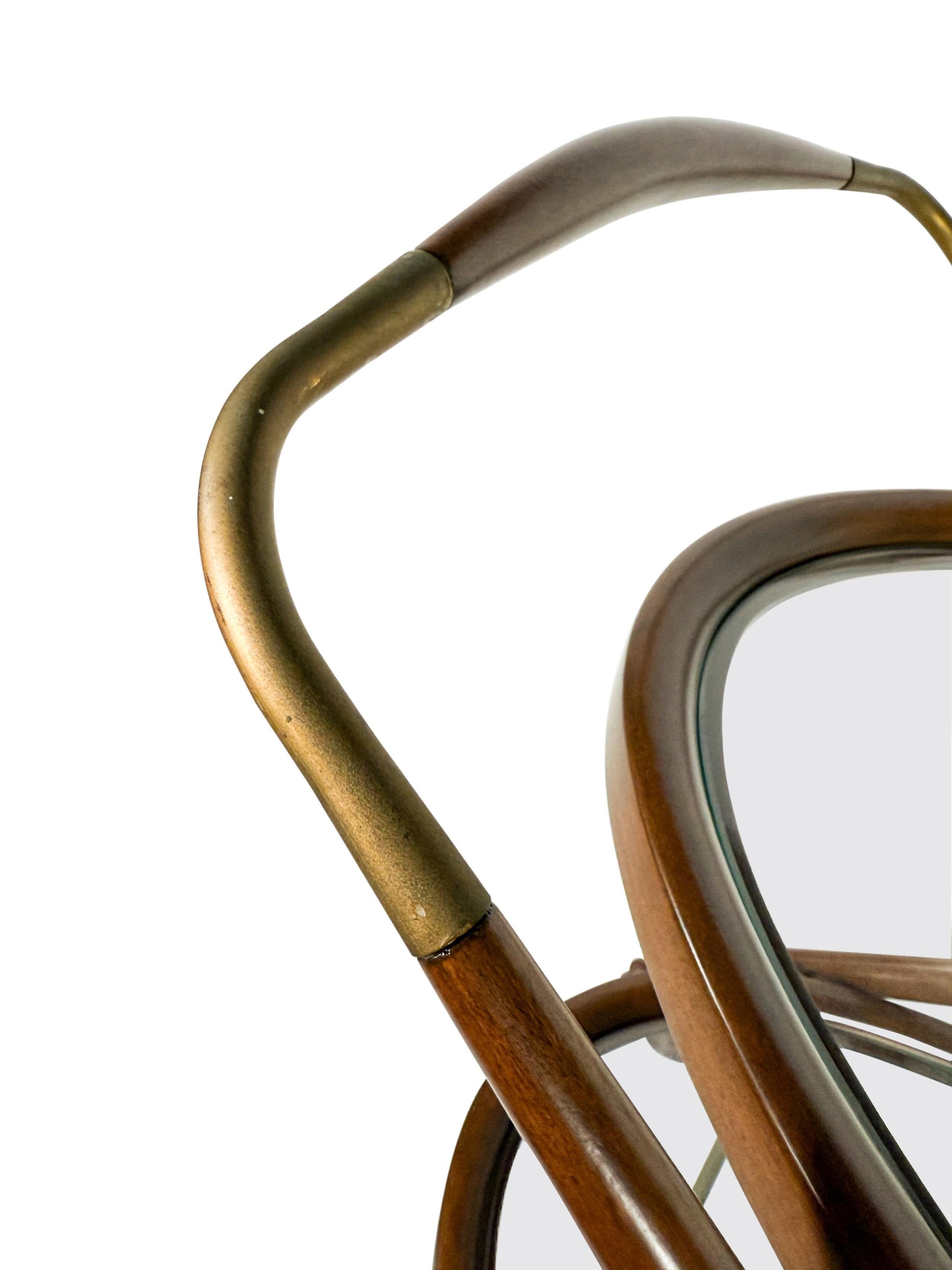 Cesare Lacca Carro de servicio italiano de mediados de siglo, ovalado, de teca oscurecida y latón en Bueno estado para la venta en Queens, NY