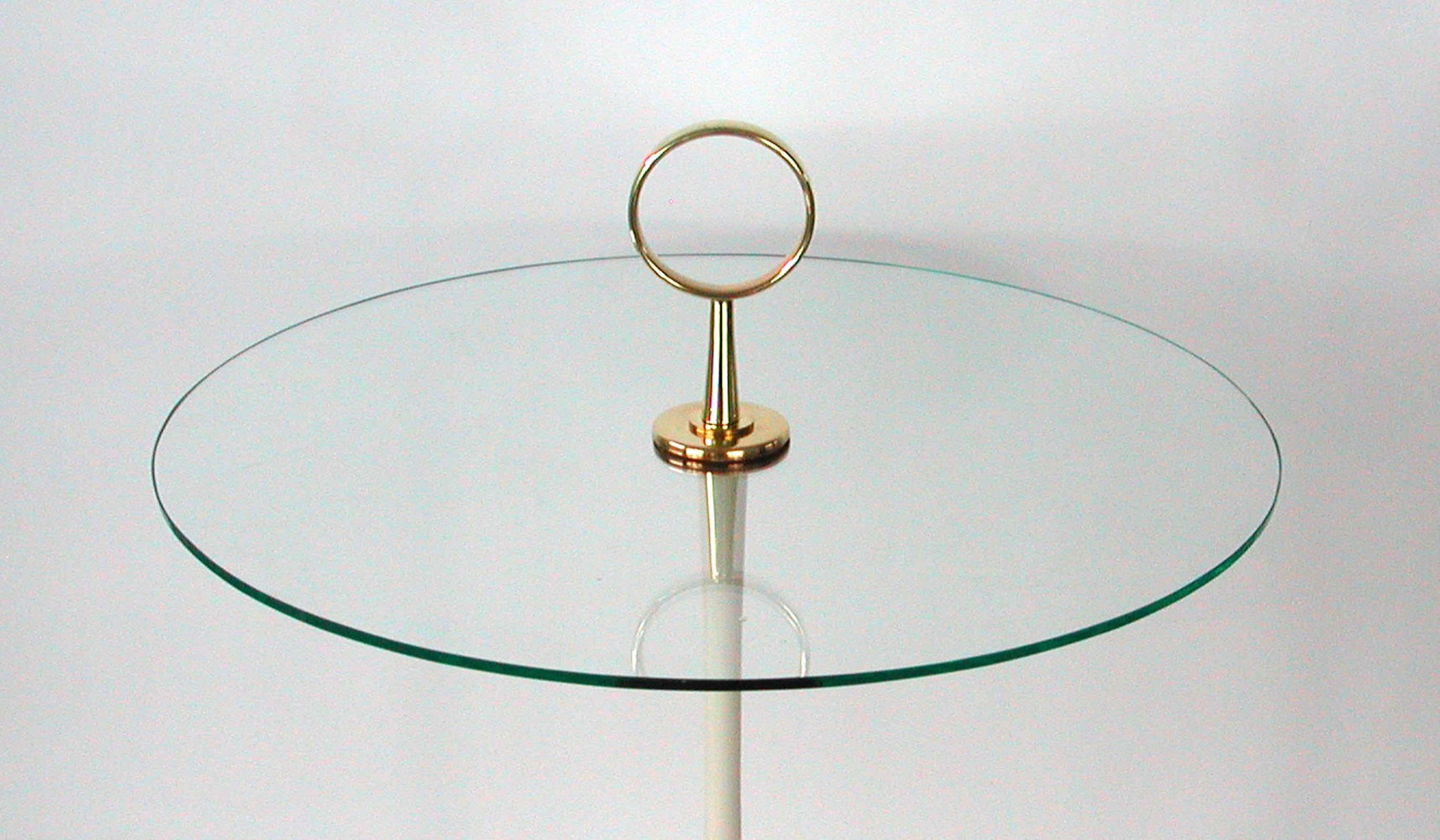 Cesare Lacca Midcentury Brass and Clear Glass Tripod Side Table, Italy, 1950s For Sale 4