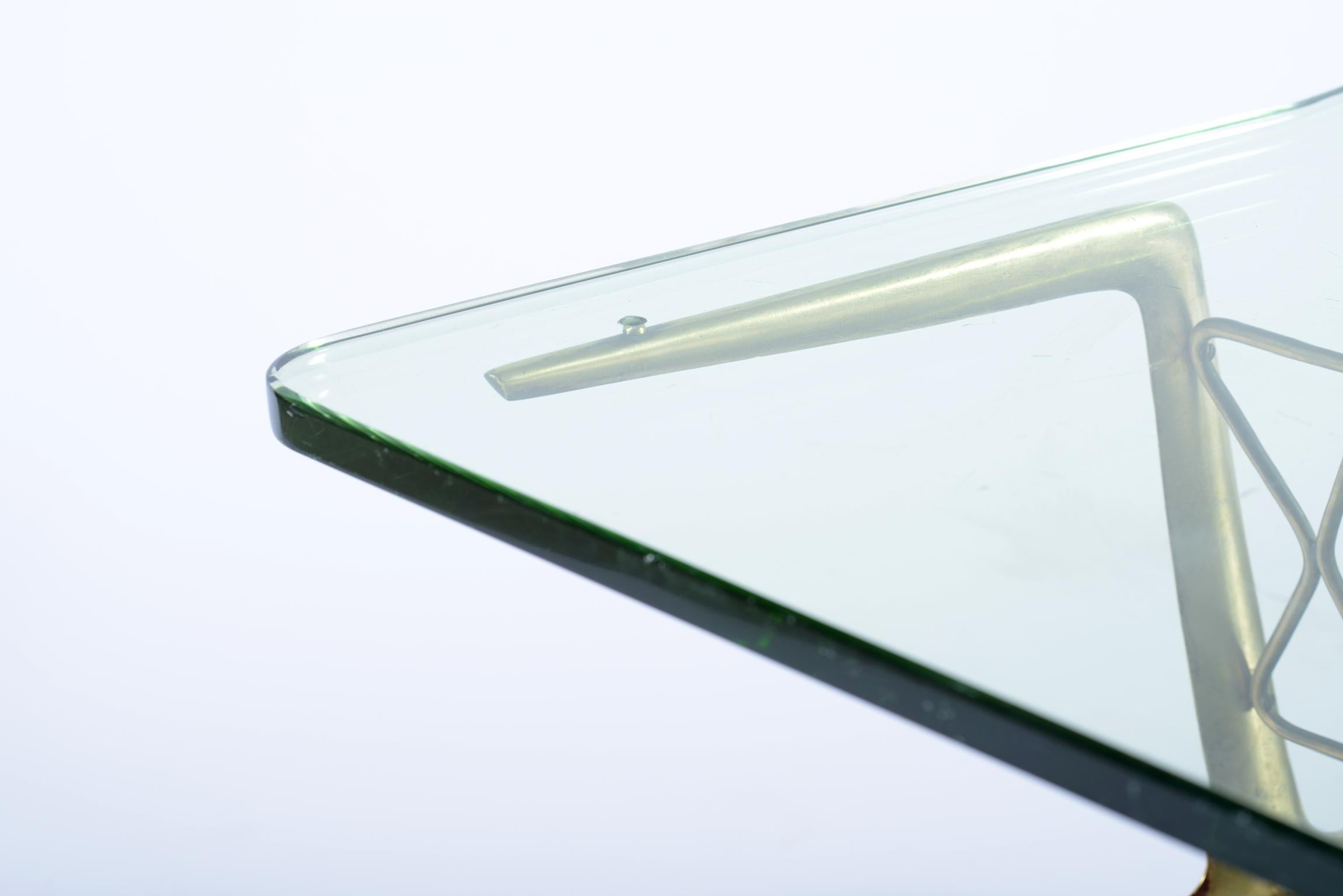 Cesare Lacca Midcentury Cust Brass Structure Coofee and Magazine Rack Table 1950 For Sale 7