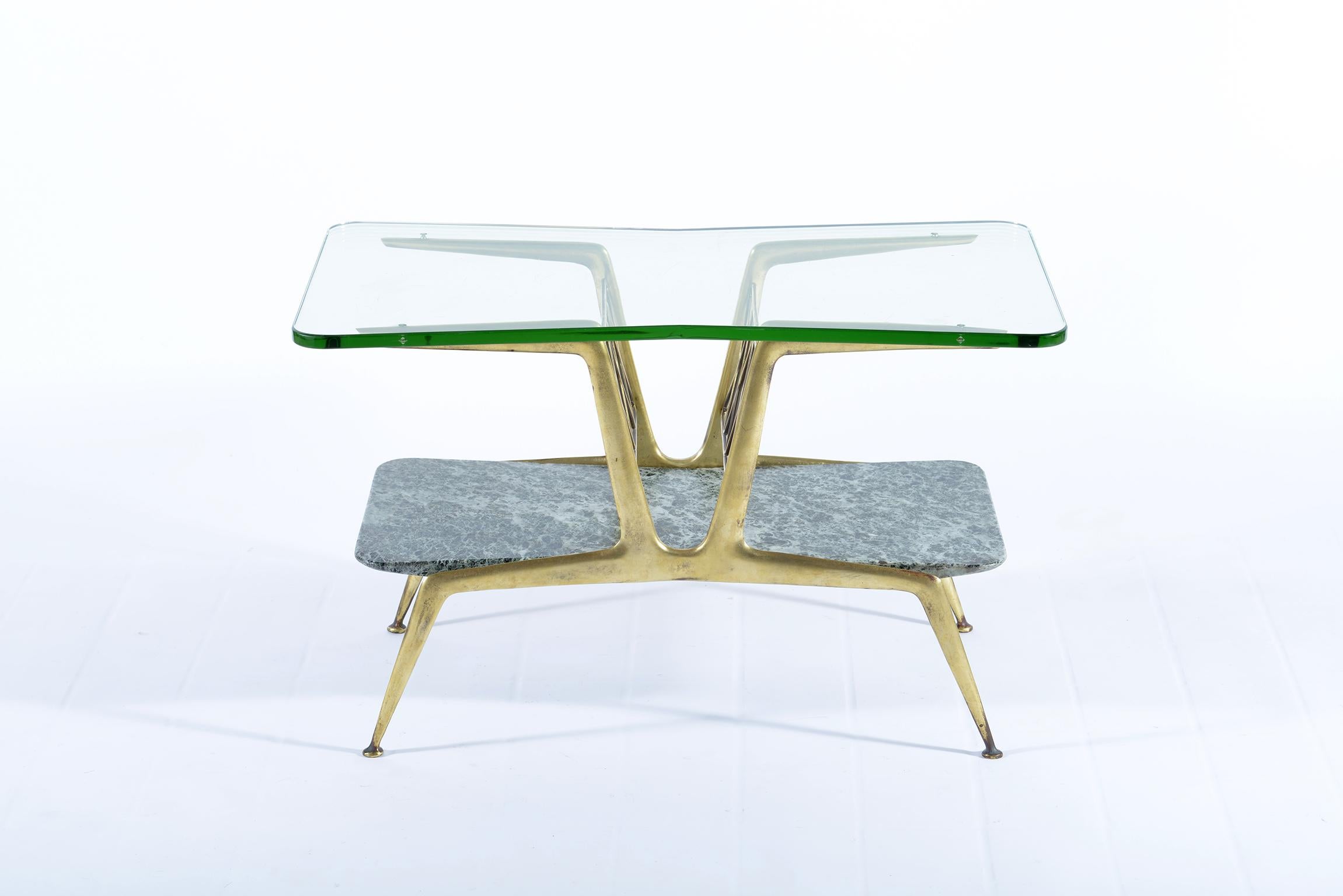 Mid-Century Modern Cesare Lacca Midcentury Cust Brass Structure Coofee and Magazine Rack Table 1950 For Sale