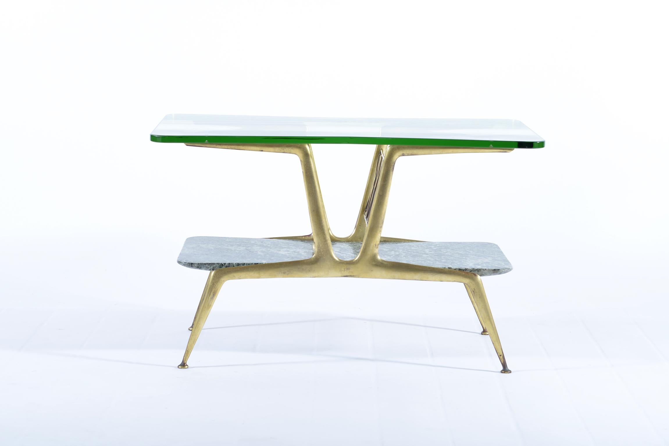 Italian Cesare Lacca Midcentury Cust Brass Structure Coofee and Magazine Rack Table 1950 For Sale