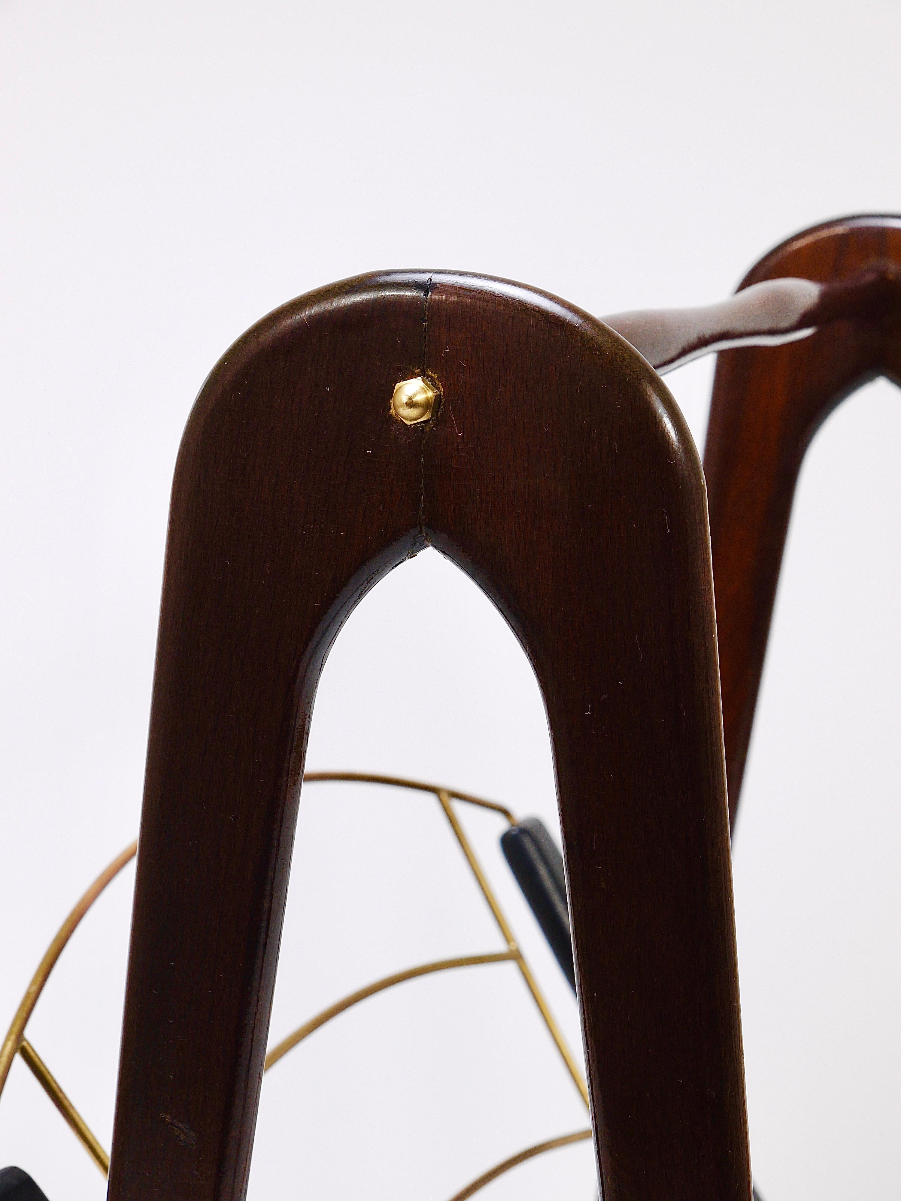 Cesare Lacca Midcentury Magazine Rack, Mahogany & Brass, Italy, 1950s For Sale 7