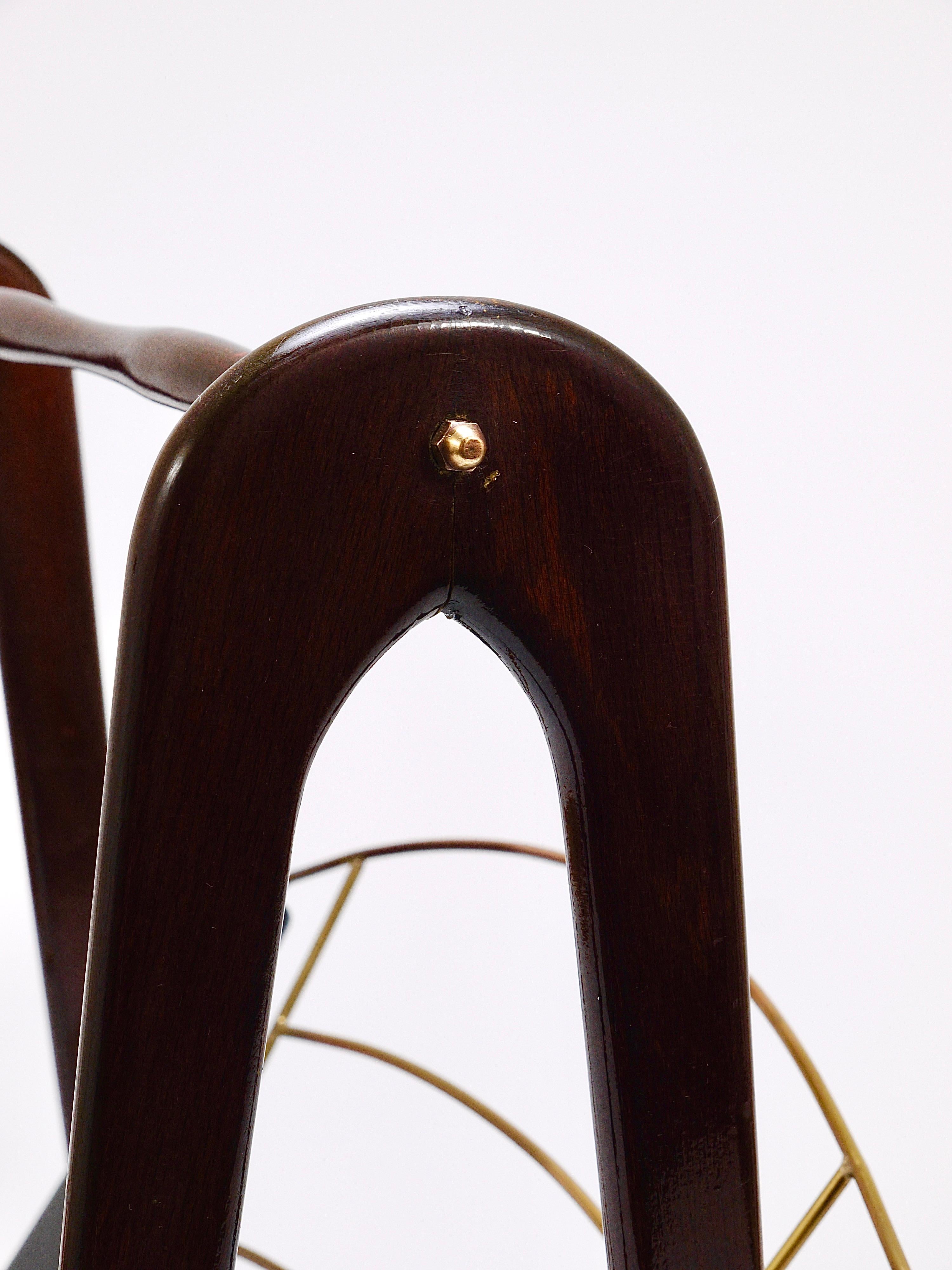 Cesare Lacca Midcentury Magazine Rack, Mahogany & Brass, Italy, 1950s For Sale 8