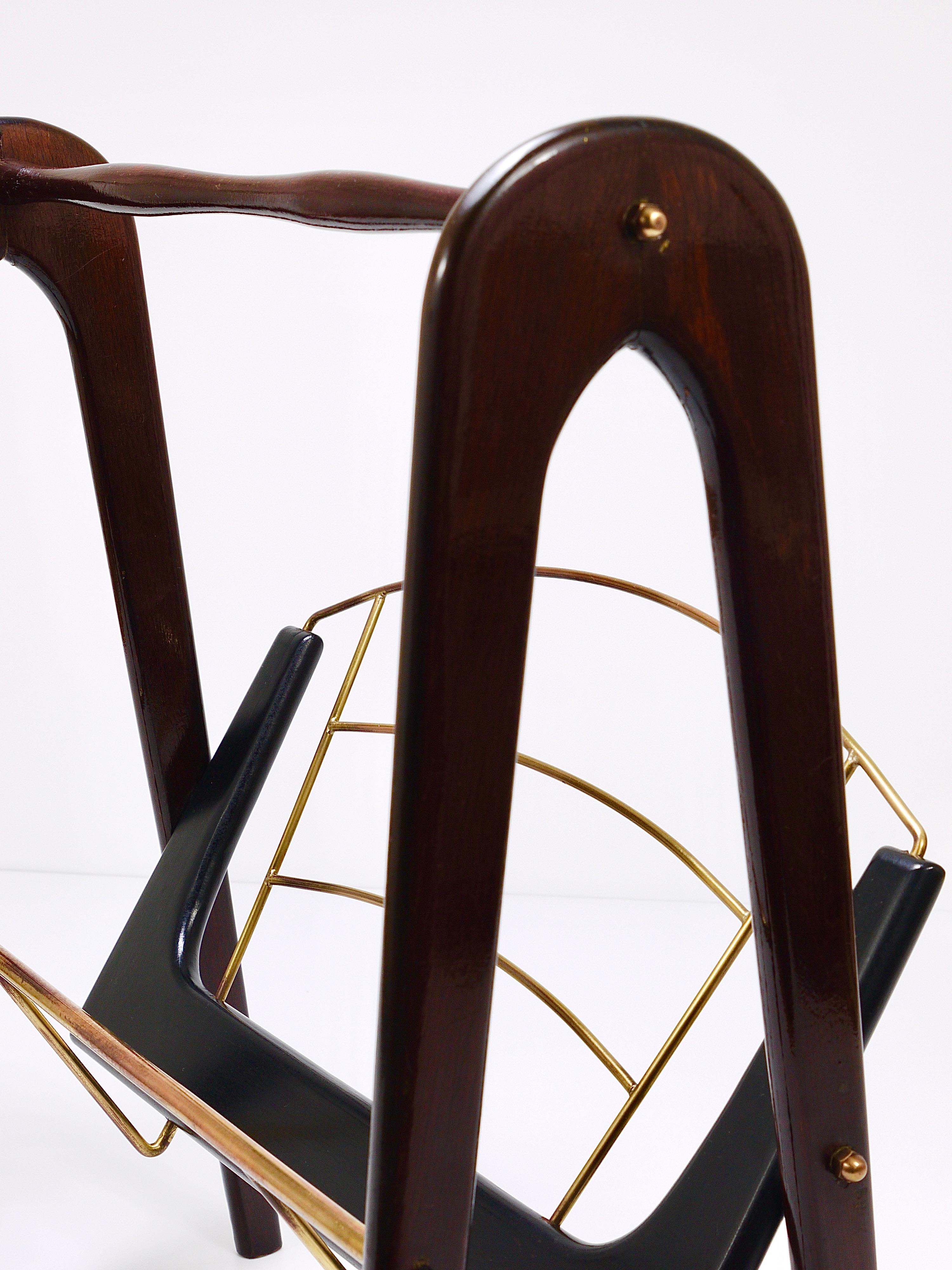 Cesare Lacca Midcentury Magazine Rack, Mahogany & Brass, Italy, 1950s For Sale 14