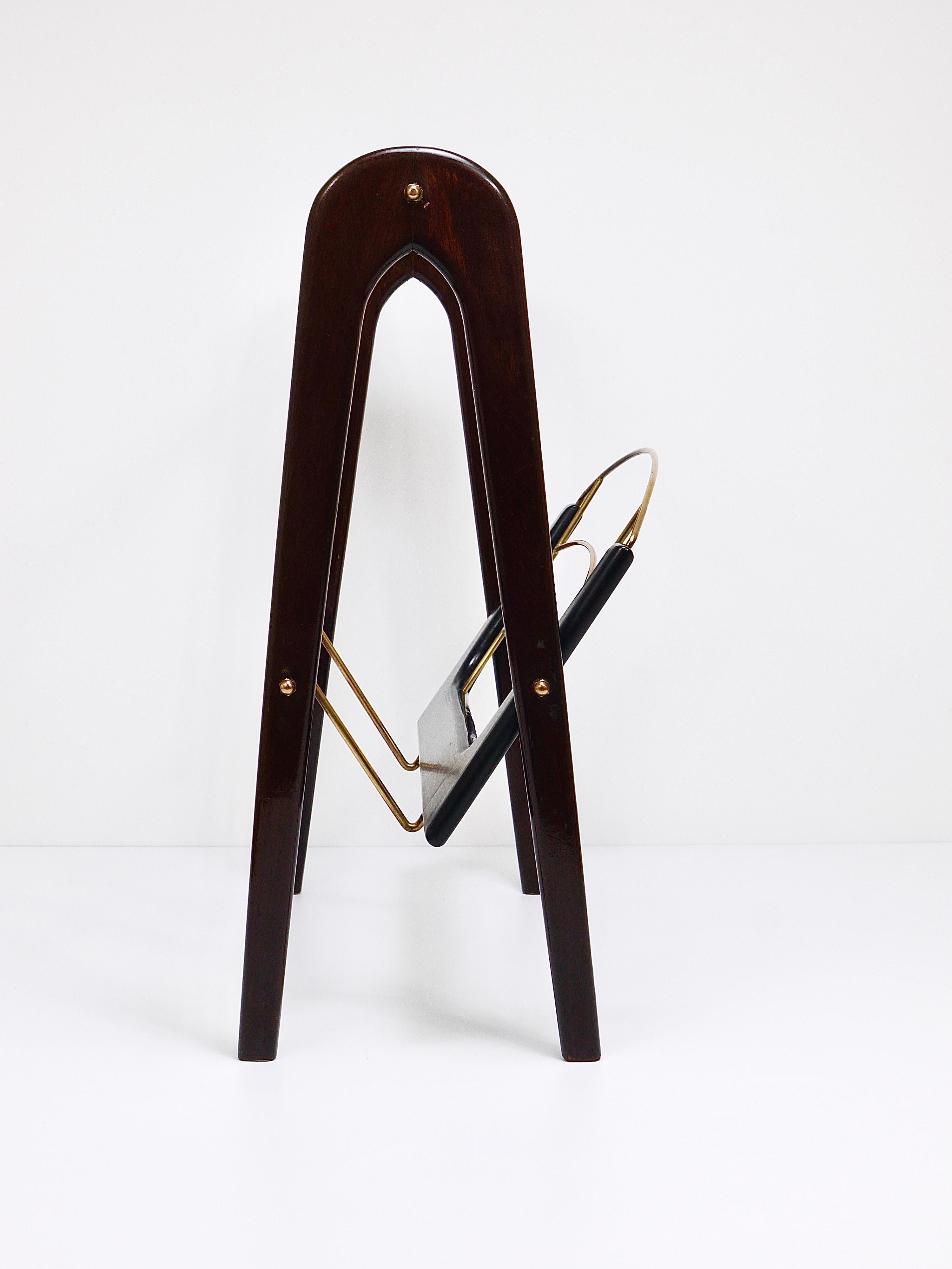 Cesare Lacca Midcentury Magazine Rack, Mahogany & Brass, Italy, 1950s For Sale 1