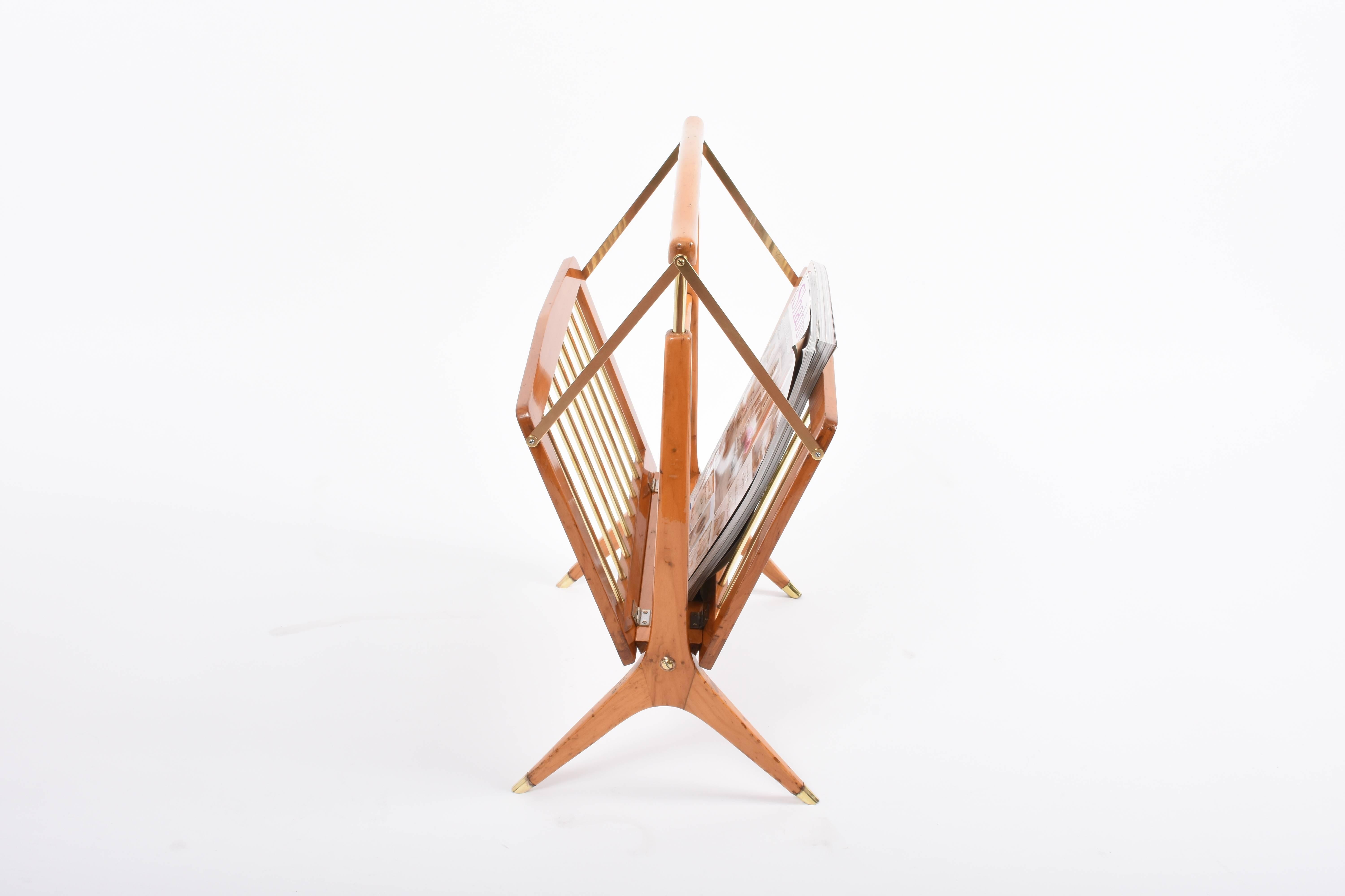 Cesare Lacca Midcentury Wood and Brass Italian Foldable Magazine Rack, 1950s 1