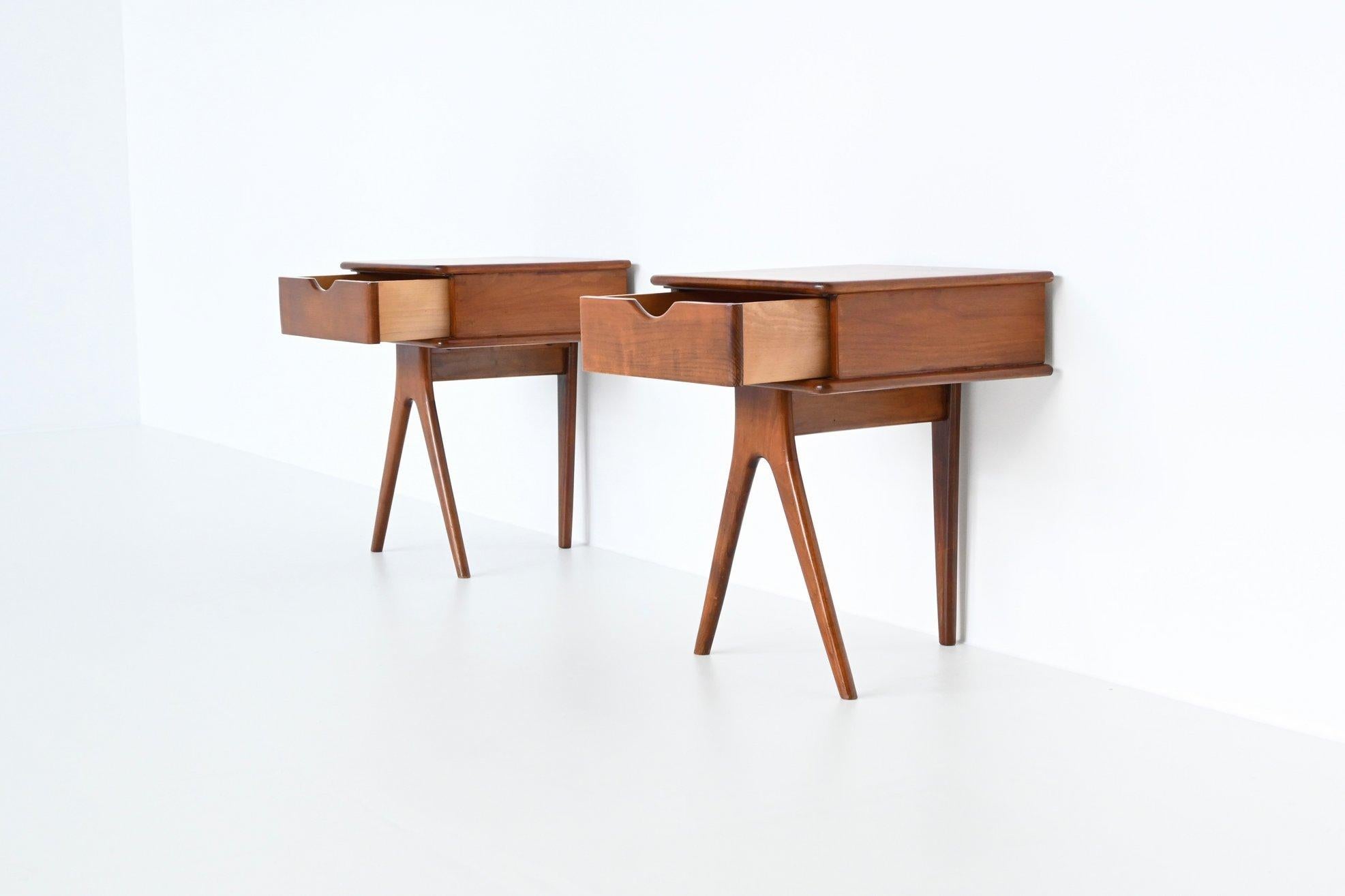 Cesare Lacca Style Pair of Nightstands Teak Wood, Italy 1960 In Good Condition In Etten-Leur, NL