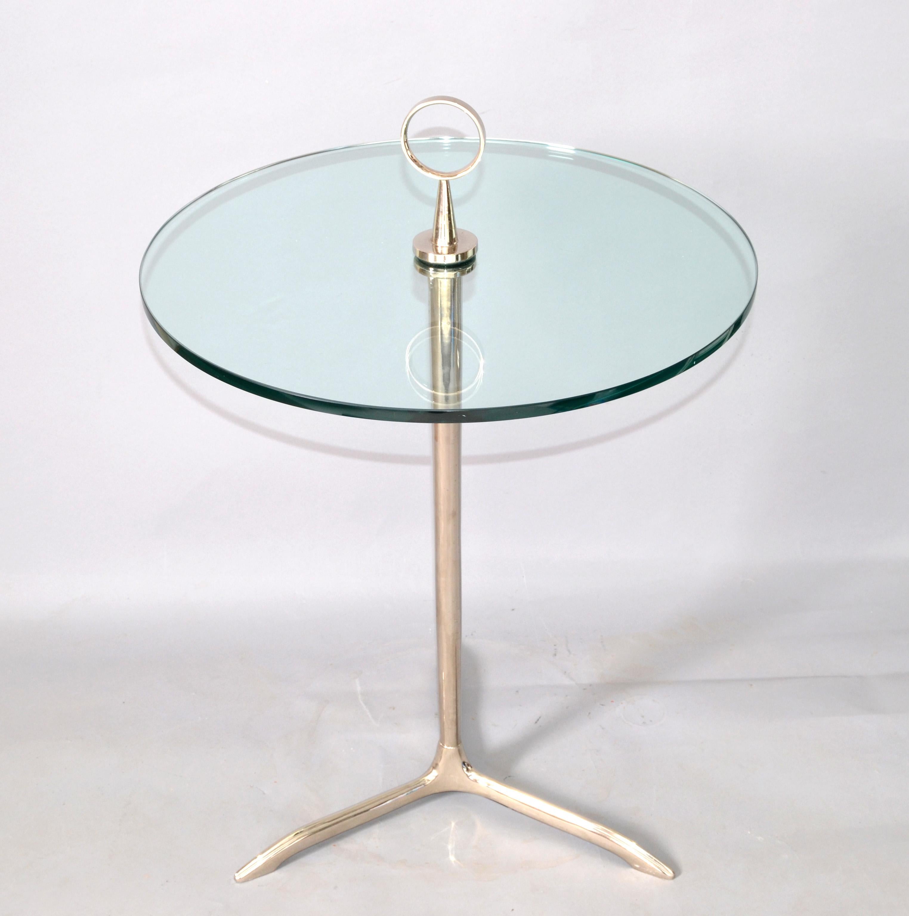 Dreibein-Beistelltisch aus Edelstahl und rundem Glas im Stil von Cesare Lacca, Italien, 1950 im Angebot 3