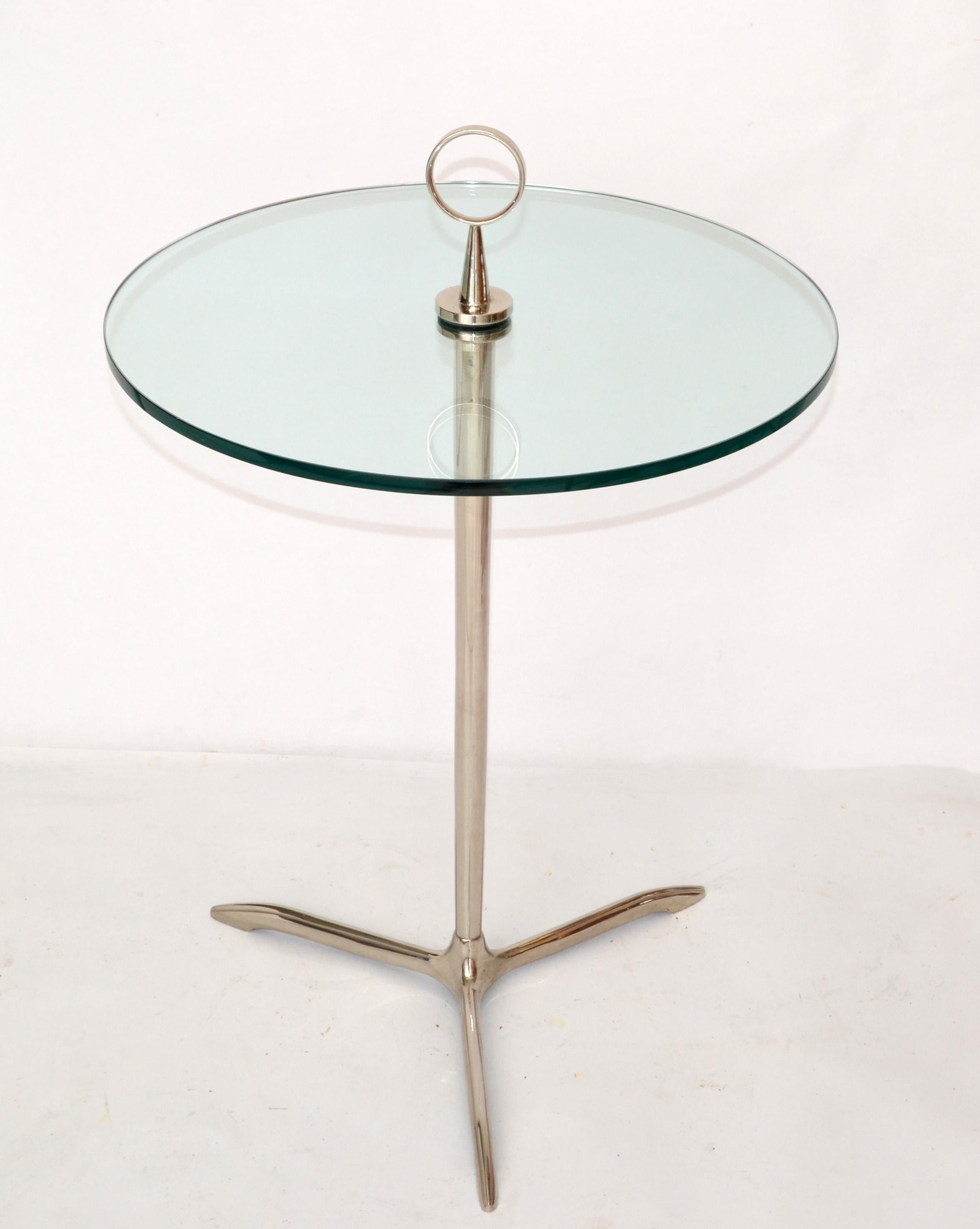 Dreibein-Beistelltisch aus Edelstahl und rundem Glas im Stil von Cesare Lacca, Italien, 1950 im Angebot 5