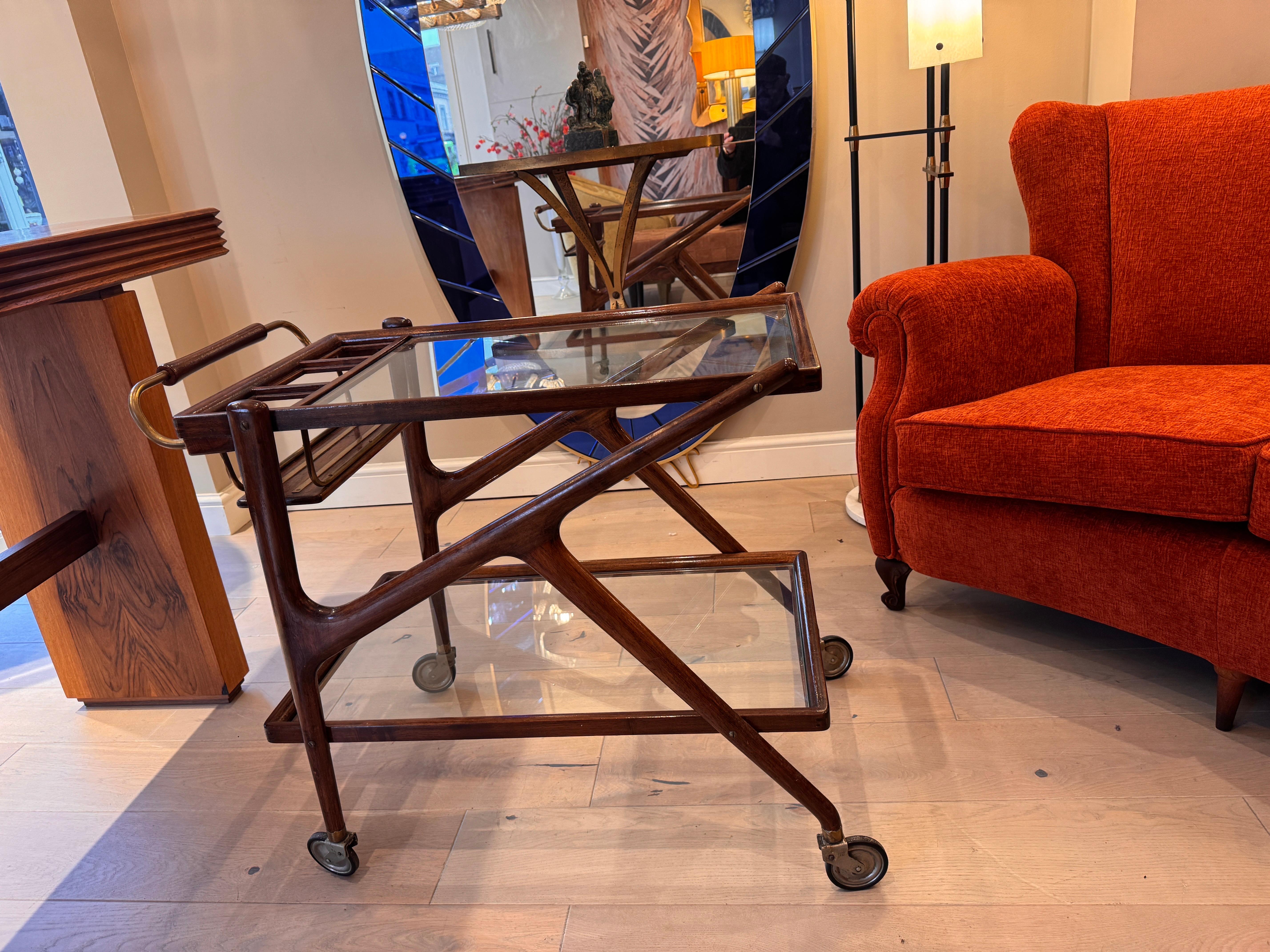 Cesare Lacca walnut and brass bar cart For Sale 2