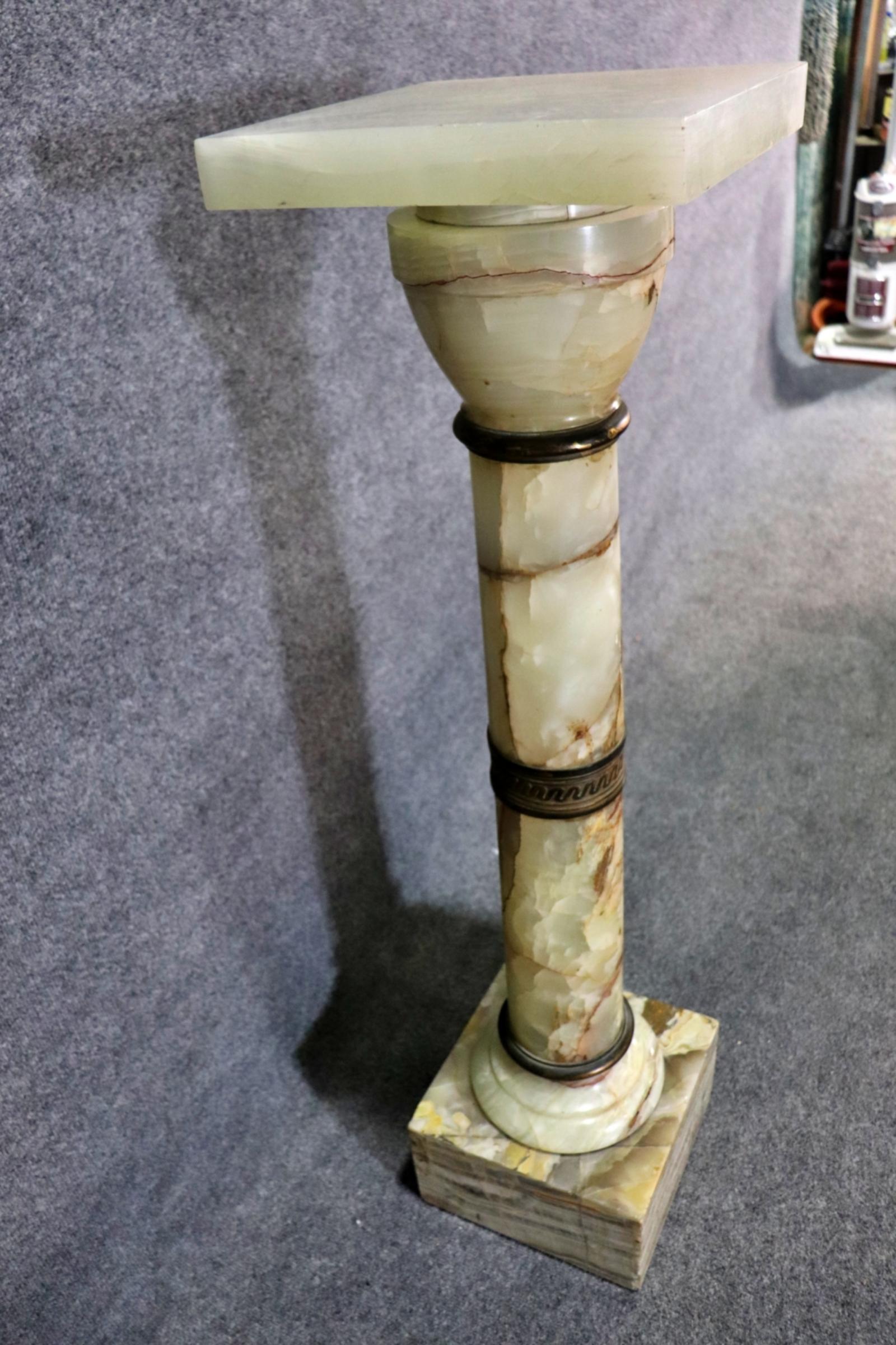 Scultura Cesare Lapini in alabastro con ragazza e piedistallo in onice verde in vendita 6