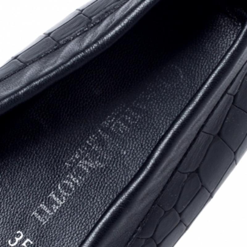 Cesare Paciotti Black Croc Embossed Leather Slip On Loafers Size 35 Pour femmes en vente