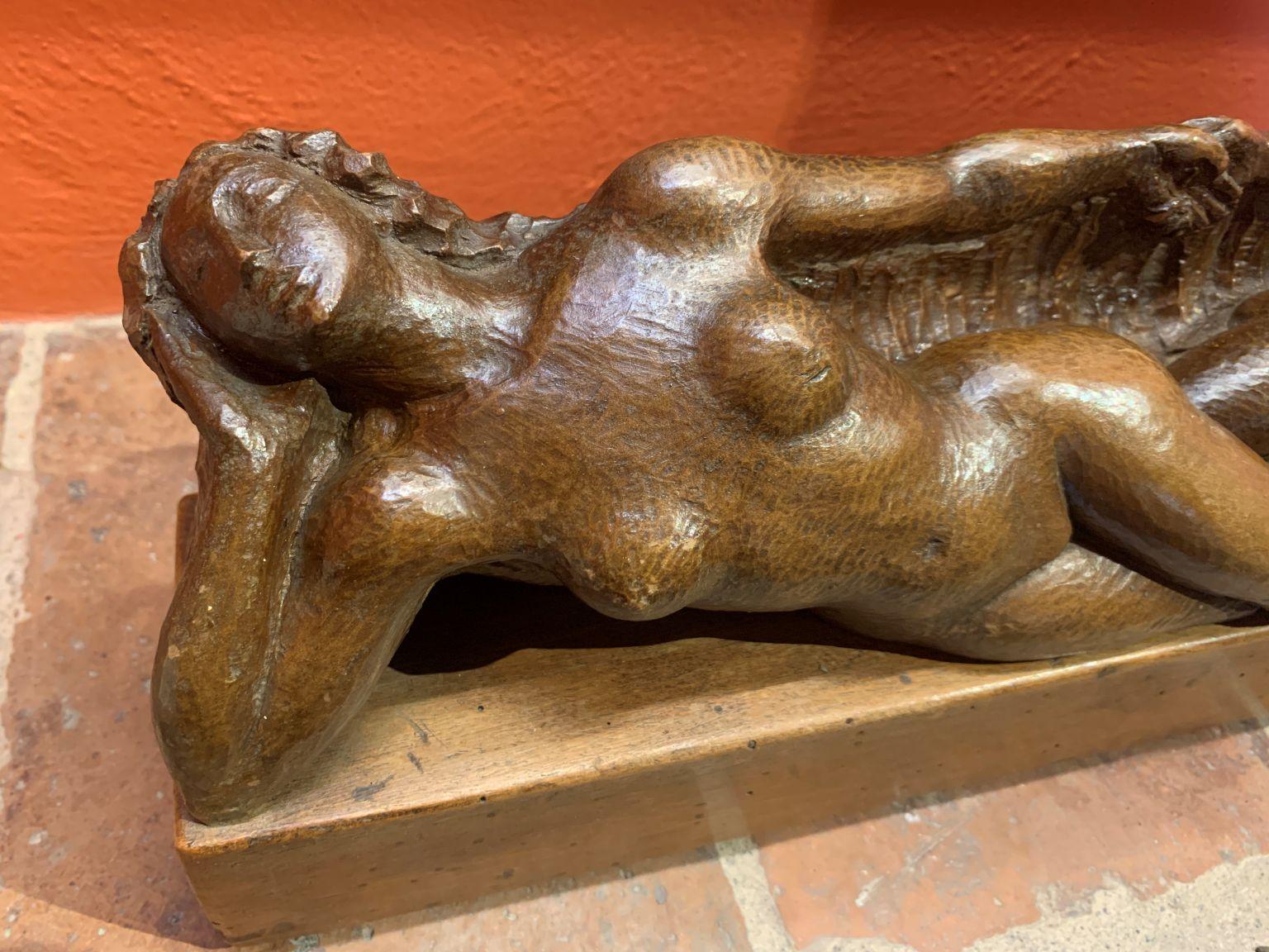 Scultura figurativa allegoria nudo femminile toscano del XX secolo in legno - Nude Sculpture Oro de Cesare Tarrini