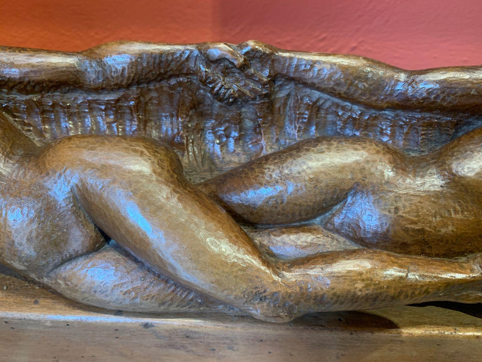 Scultura figurativa allegoria nudo femminile toscano del XX secolo in legno en venta 2