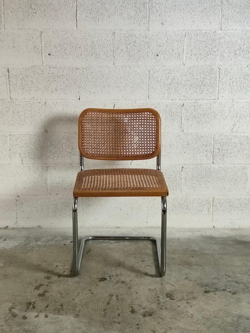 In the Cesca chair by Marcel Lajos Breuer for Gavina you can find the top of Made in Italy quality. This work by the austrian designer presents a modern and unmistakable line, which has left a mark in the history of design. The Cesca chair by Breuer