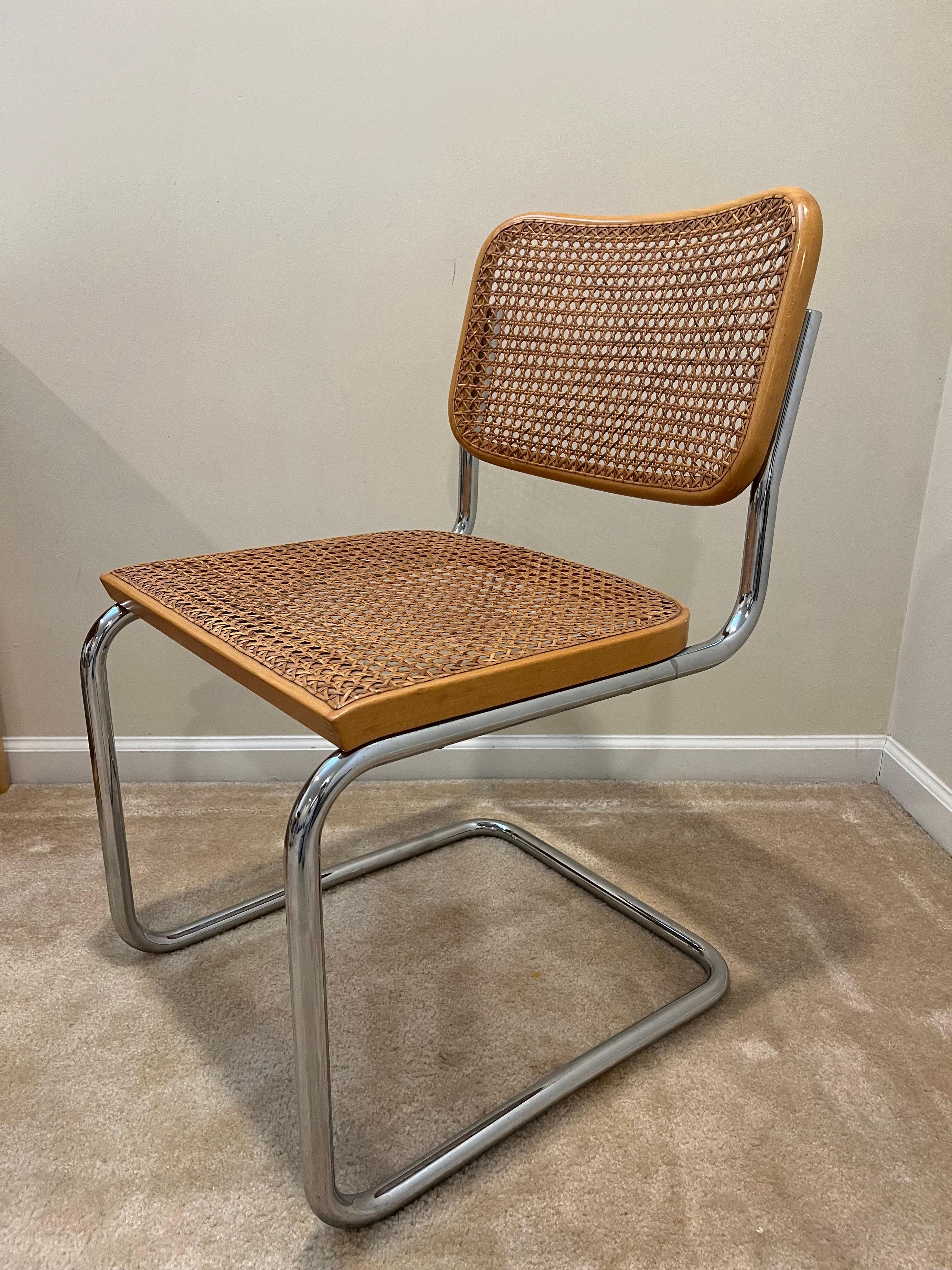 Authentic Cesca chair designed by Marcel Breuer for Knoll (Manufactured by GAVINA, 1973)

Vintage hand caned version (You can see the hand caning evidence on the underside of the seat)
Manufactured on January 23, 1973

It has 