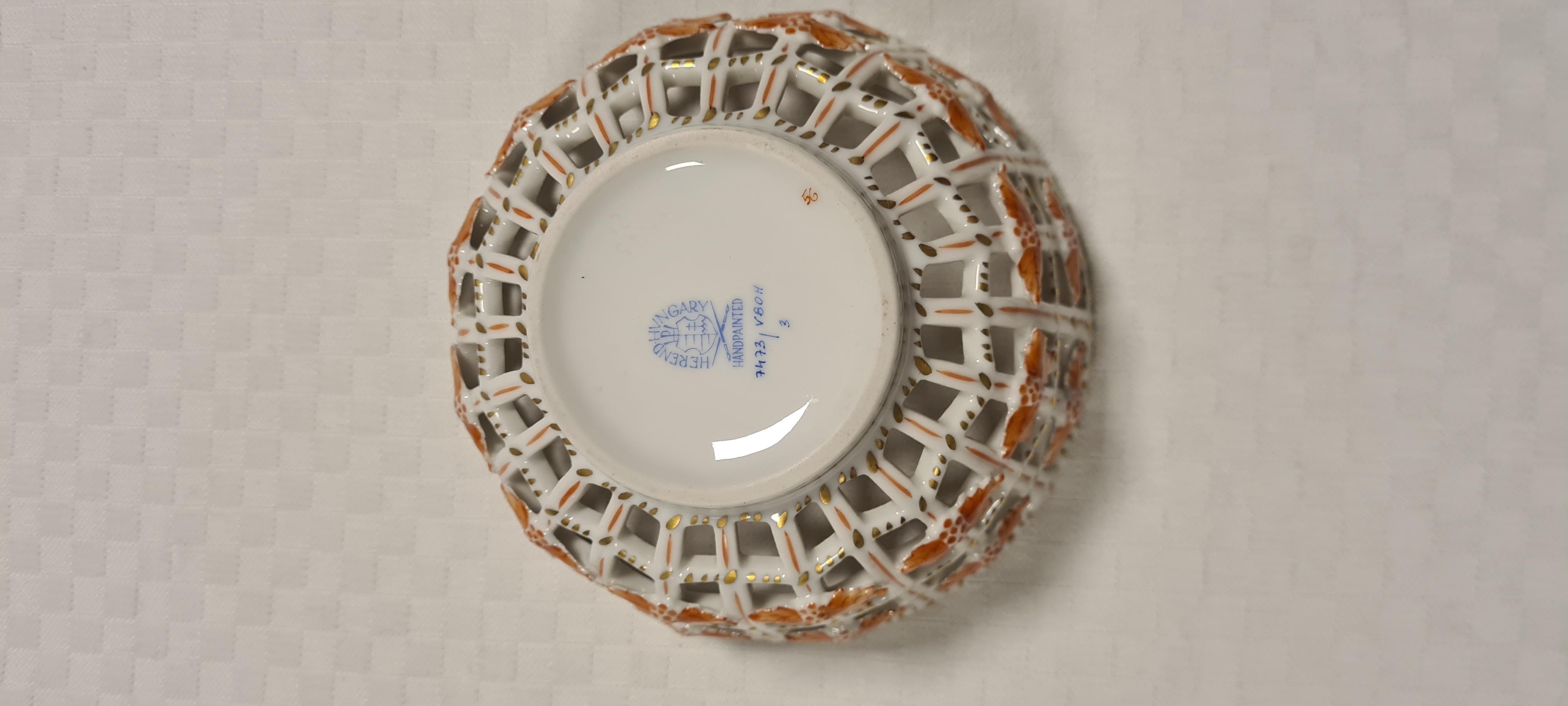Porcelain basket from Herend Hungary For Sale 1
