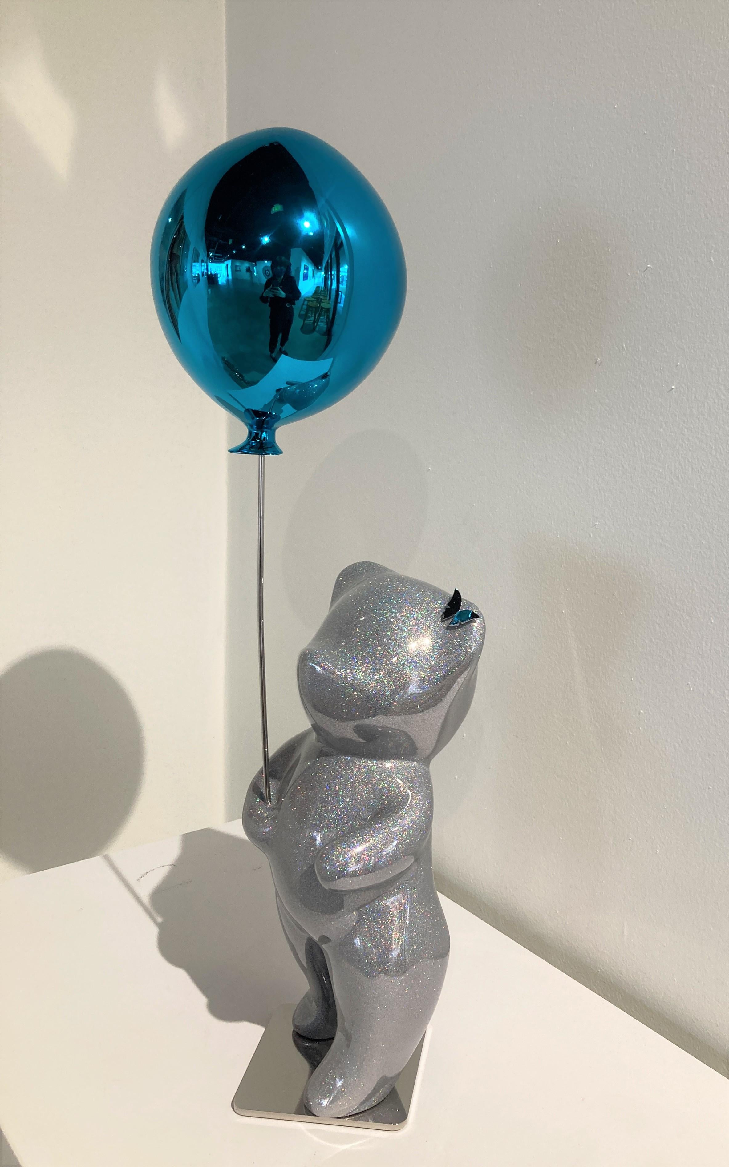 Bubbly Silver Glitter Balloon Turquoise - Contemporary Sculpture by Cévé