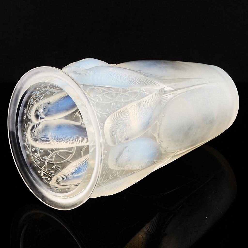 Mid-20th Century Ceylan an Opalescent Glass Vase by Rene Lalique  For Sale