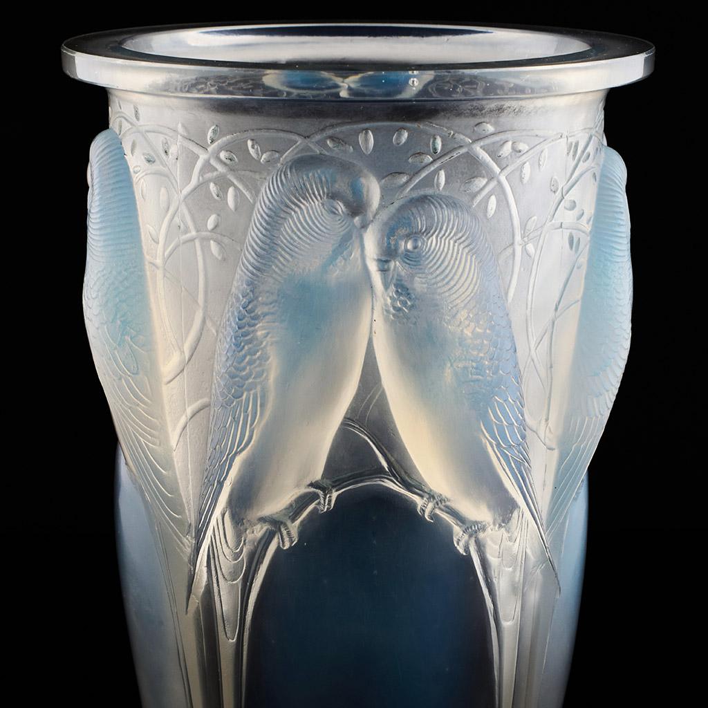 Verre Vase en verre opalescent 'Ceylan' de Rene His  en vente