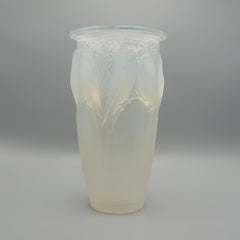 'Ceylan' Opalescent Glass Vase by Renè Lalique