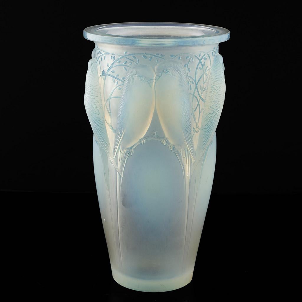 Art Deco 'Ceylan' Rene Lalique Opalescent Glass Vase Circa 1930  For Sale