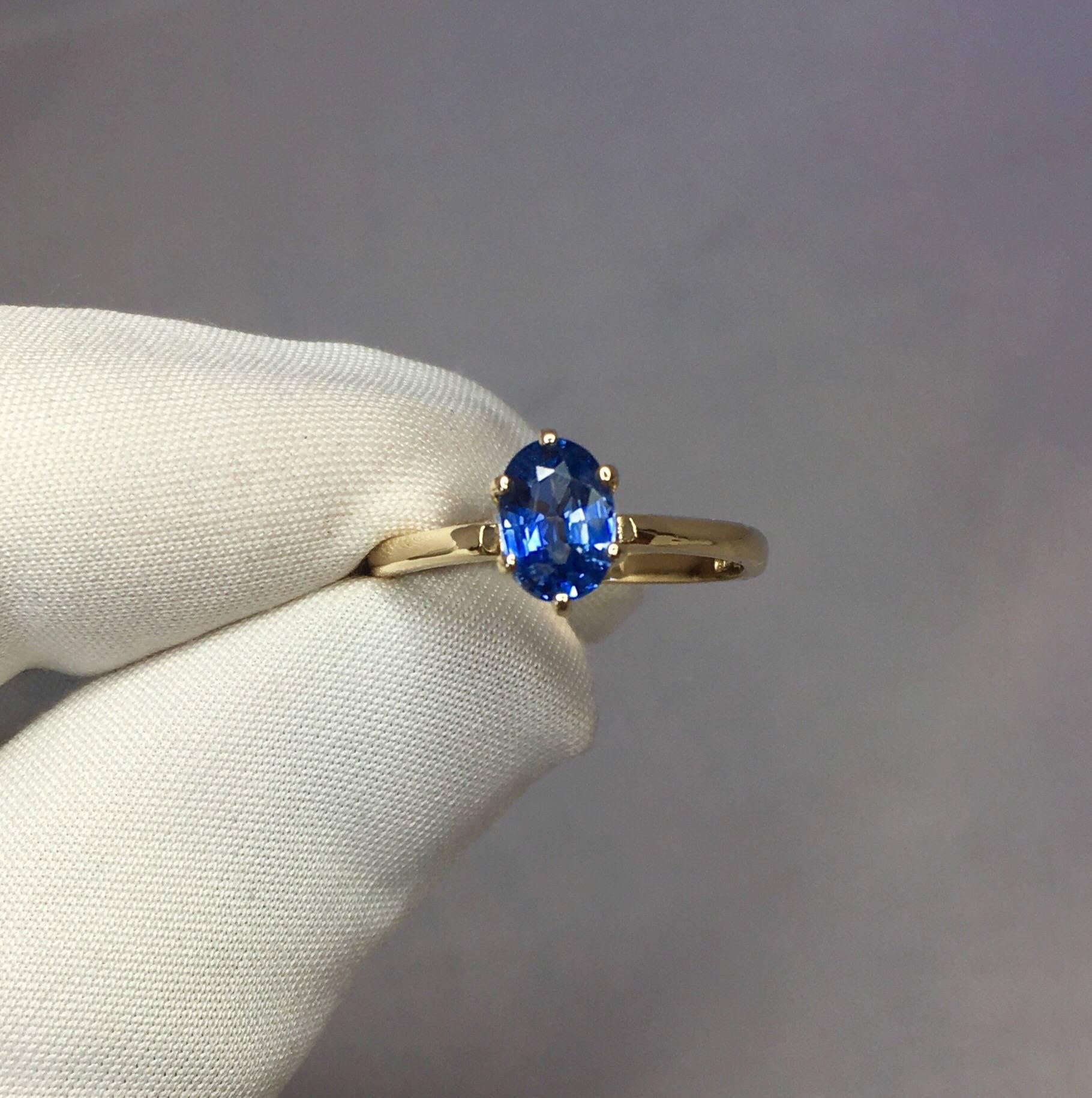 Ceylon 1.07 Carat Vivid Blue Oval Cut Sapphire Solitaire Gold Ring 1