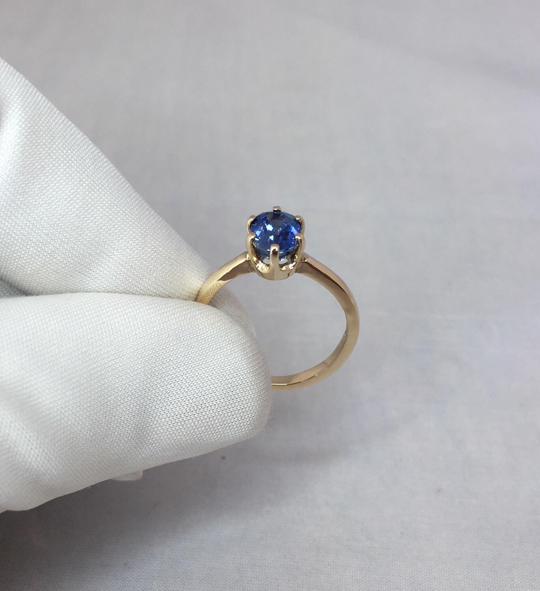 Ceylon Blue Sapphire 1.75 Carat Yellow Gold Oval Cut Solitaire Ring 3