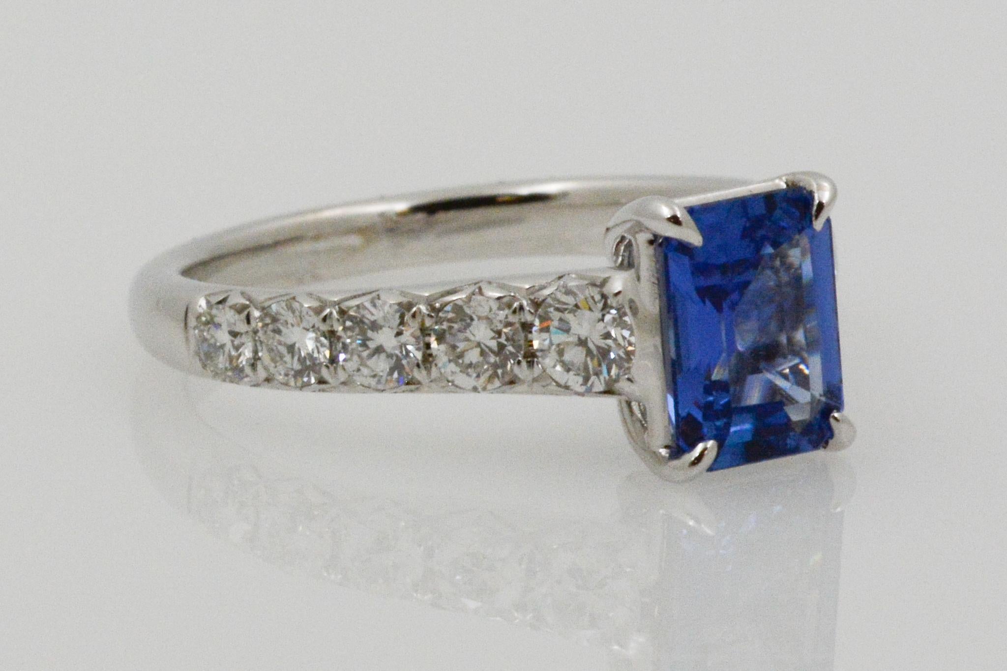 Brilliant Cut Ceylon Blue Sapphire and Diamond 18 Karat White Gold Ring