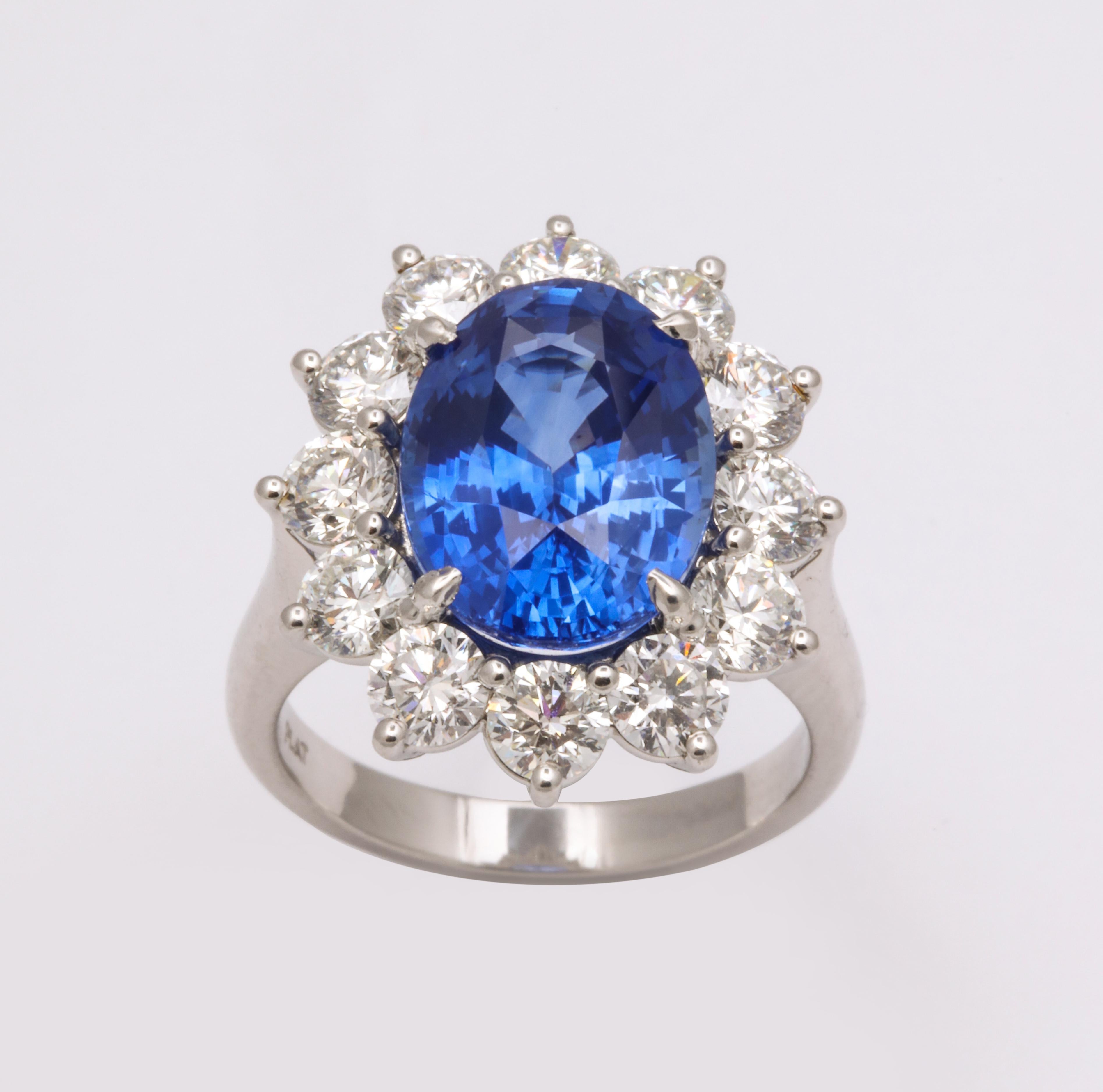 Ceylon Blue Sapphire and Diamond Ring In New Condition For Sale In New York, NY