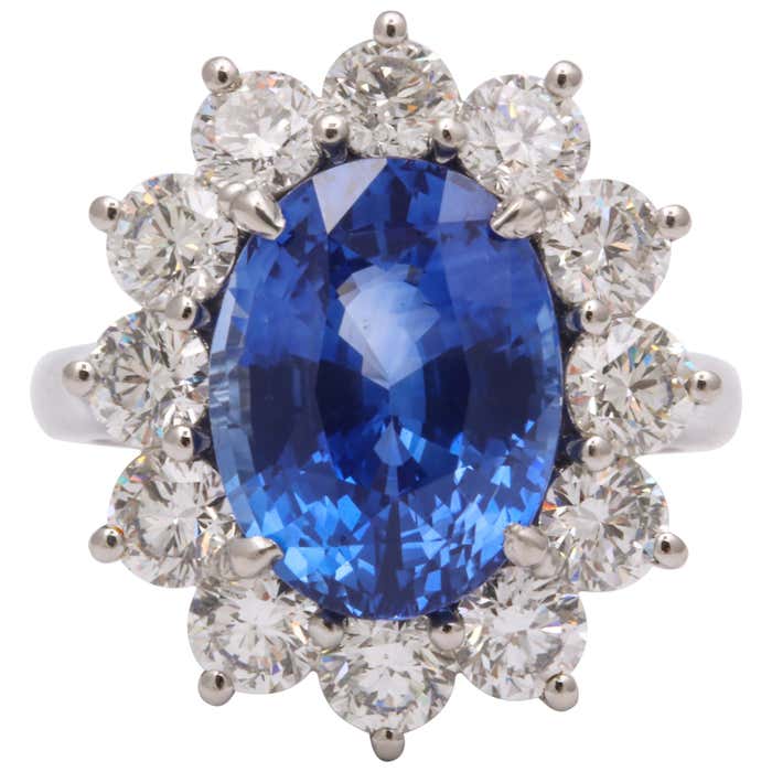Ceylon Blue Sapphire and Diamond Ring For Sale at 1stDibs