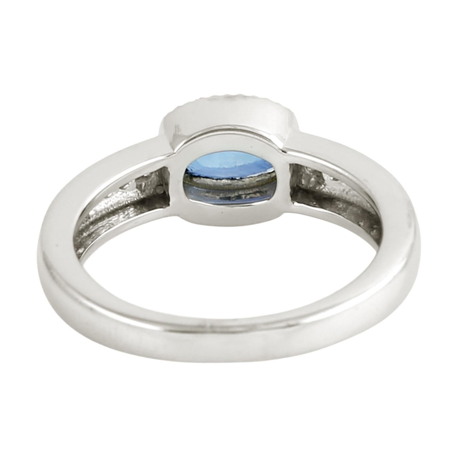 Anillo de zafiro azul de Ceilán con diamantes en oro blanco de 14 quilates Art Decó en venta