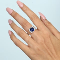 Ceylon Blue Sapphire Band Ring mit Diamanten aus 18k Weißgold