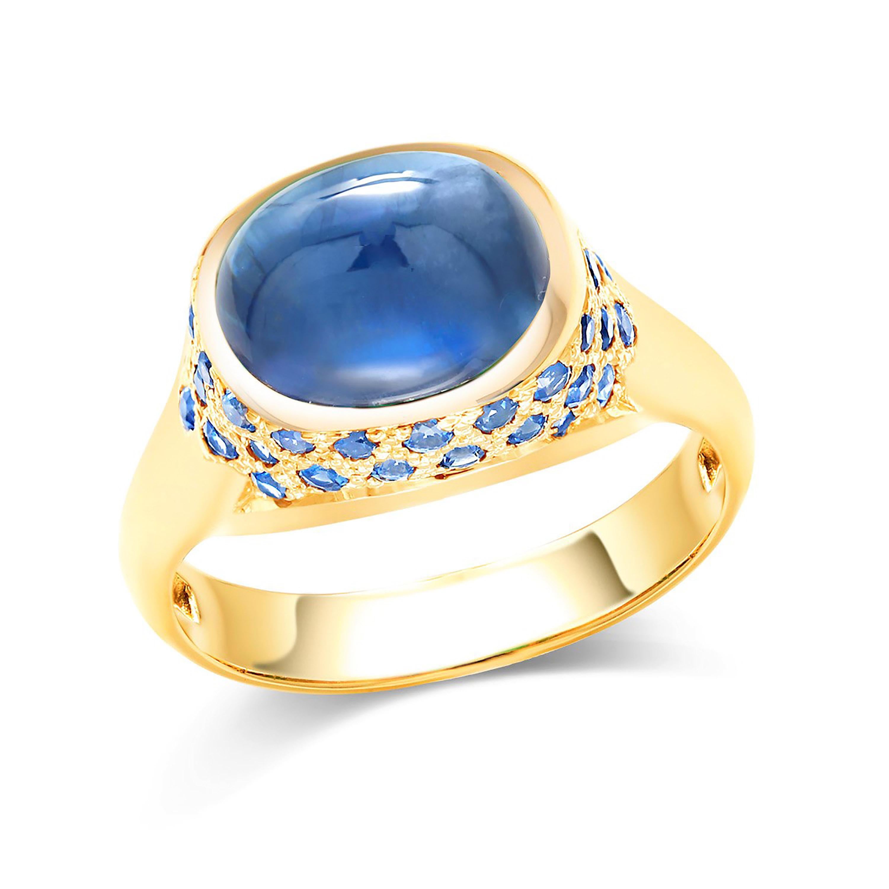Ceylon Cabochon Sapphire Dome Yellow Gold Cocktail Ring Weighing 3.09 Carat  In New Condition In New York, NY