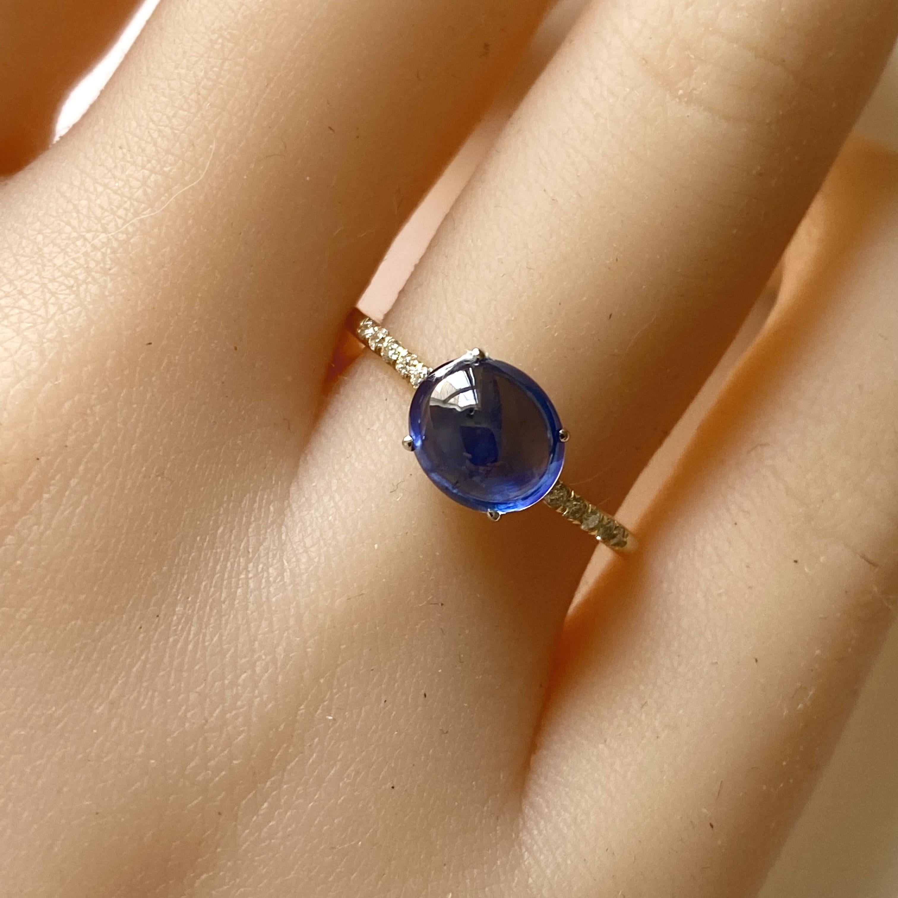 Ceylon Cabochon Sapphire Diamond 3.65 Carat Yellow and White Gold Size 7 Ring For Sale 1