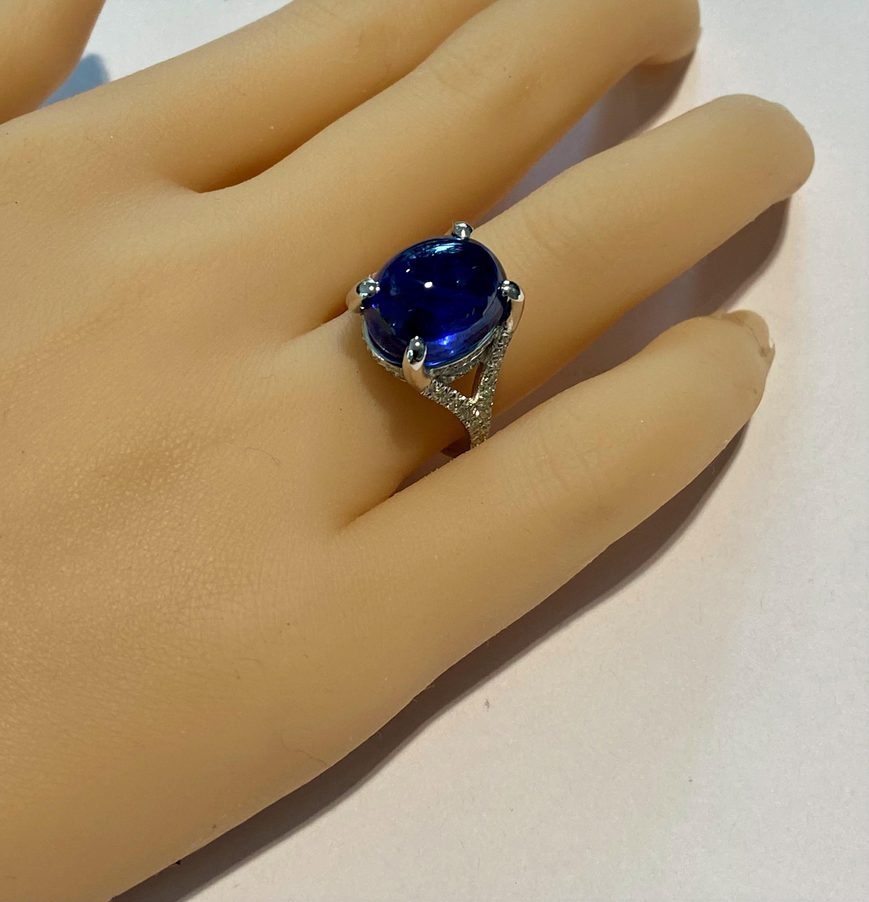 Ceylon Cabochon Sapphire Diamond Gold Cocktail Ring Weighing 17.77 Carats 1