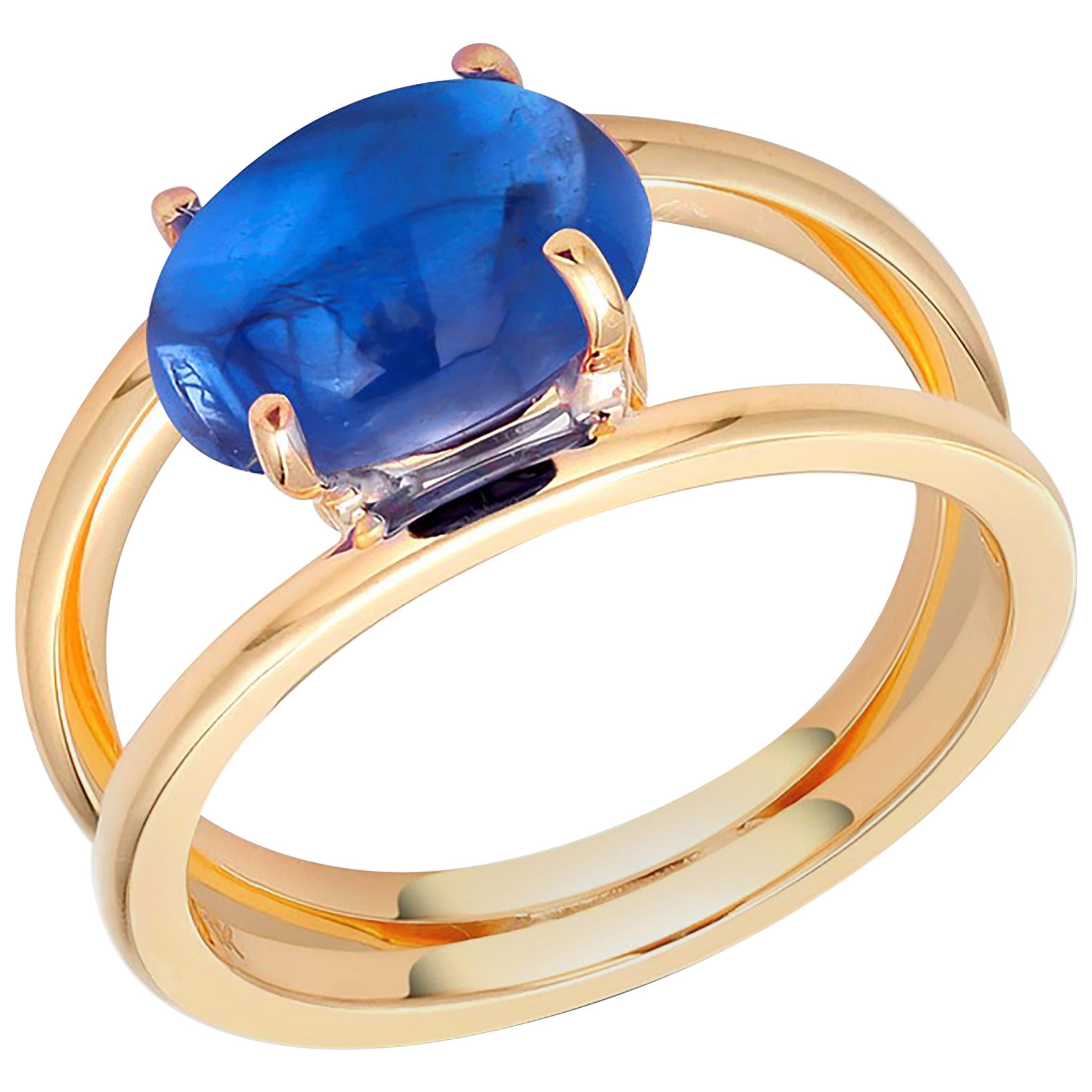 Ceylon Cabochon Sapphire Split Shank 18 Karat Yellow Gold Ring