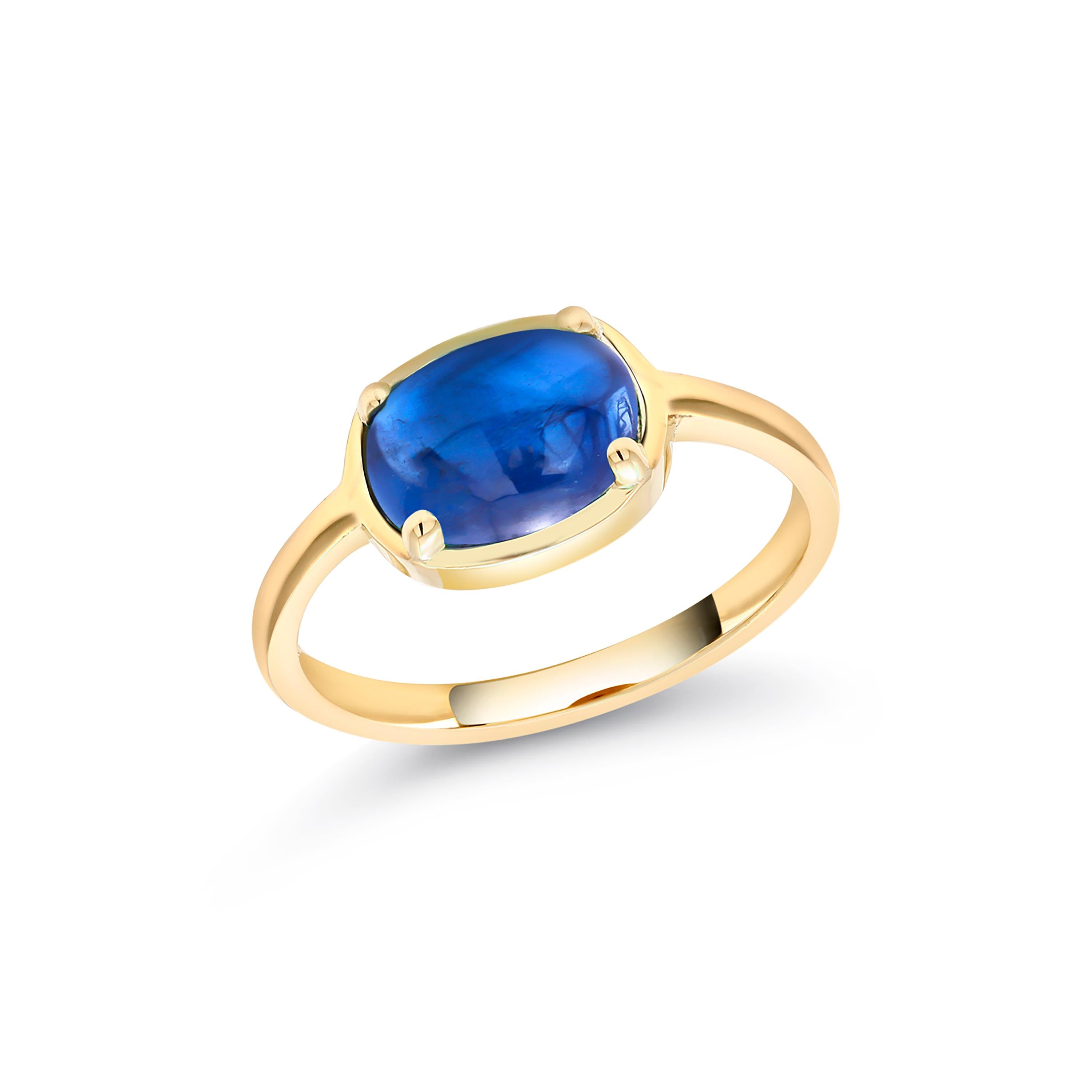 Oval Cut Ceylon Cabochon Sapphire Weighing 4.20 Carat Yellow Gold Cocktail Ring