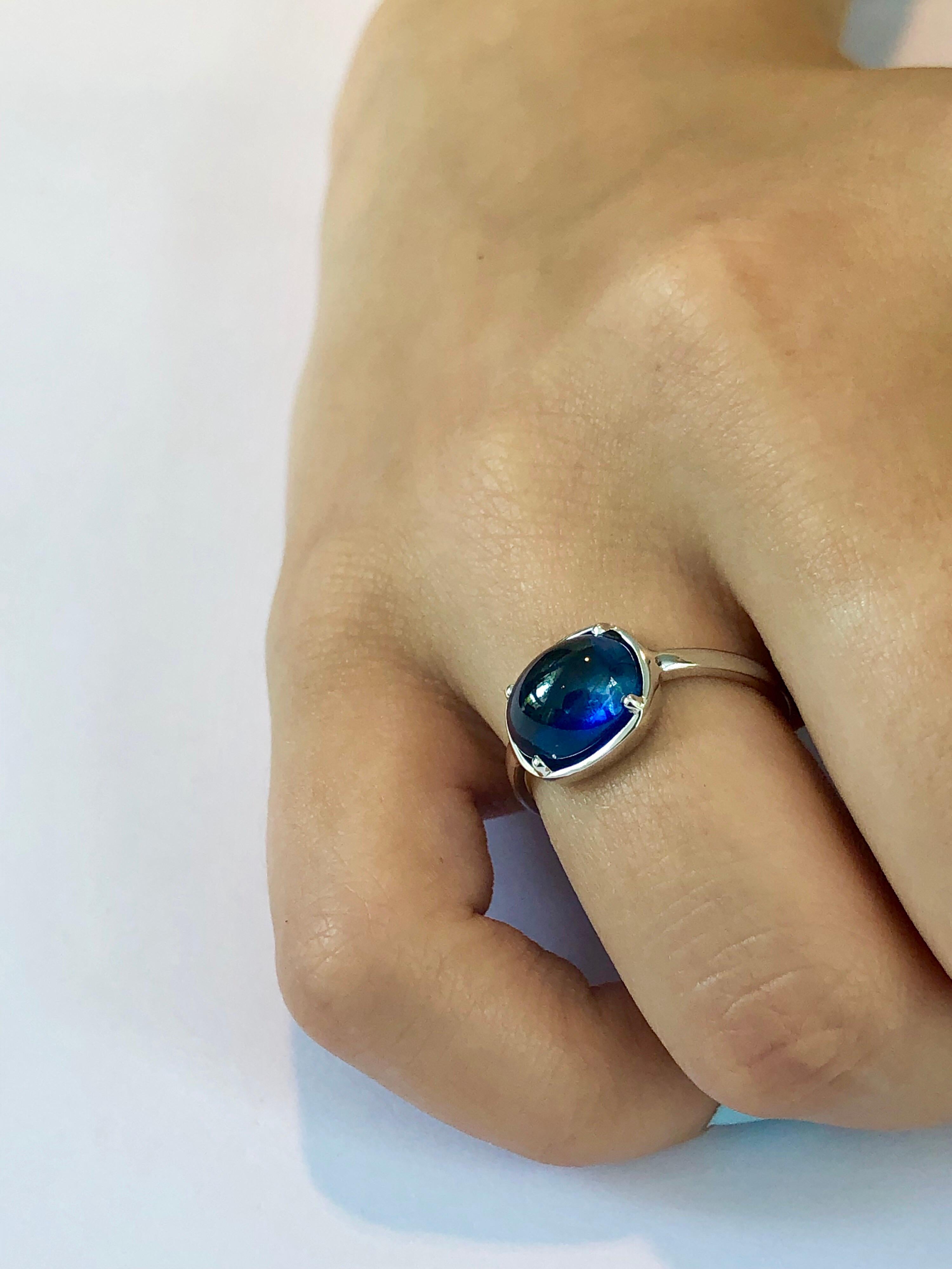 Ceylon Cabochon Sapphire Weighing 4.25 Carat White Gold Cocktail Ring 3