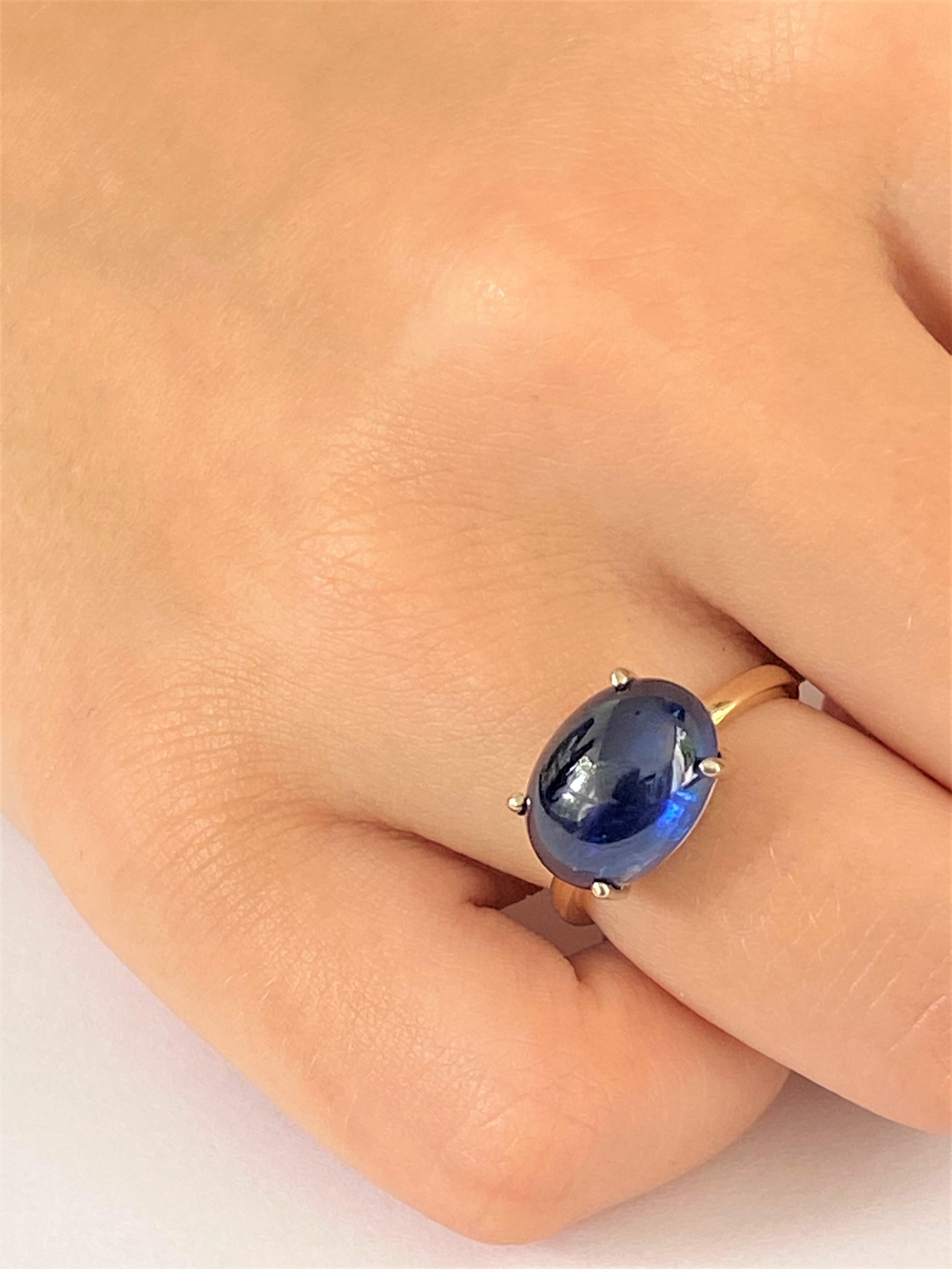Ceylon Cabochon Sapphire White Yellow Gold Cocktail Gold Ring 3