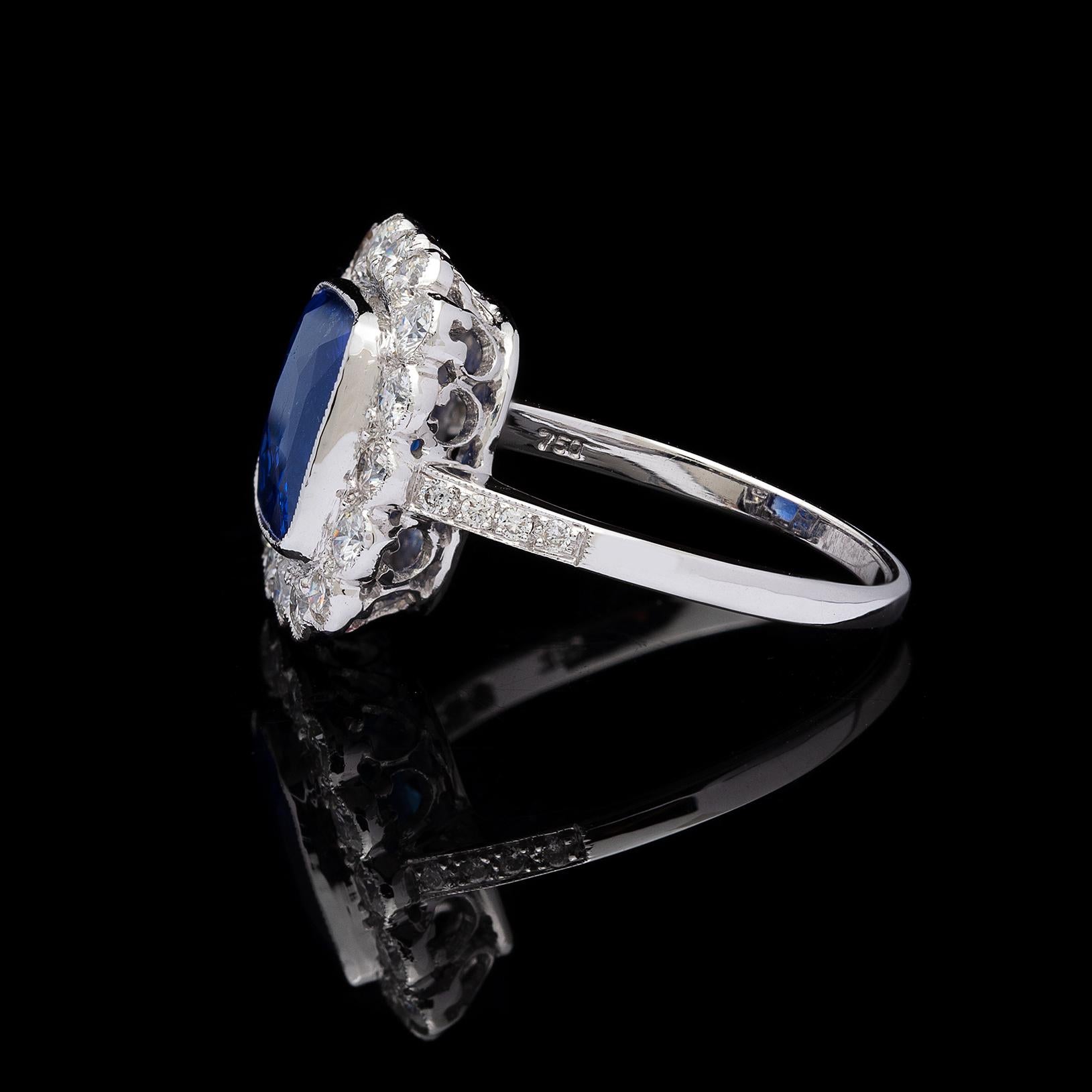 Ceylon Cushion Sapphire and Diamond Ring In Excellent Condition In San Francisco, CA