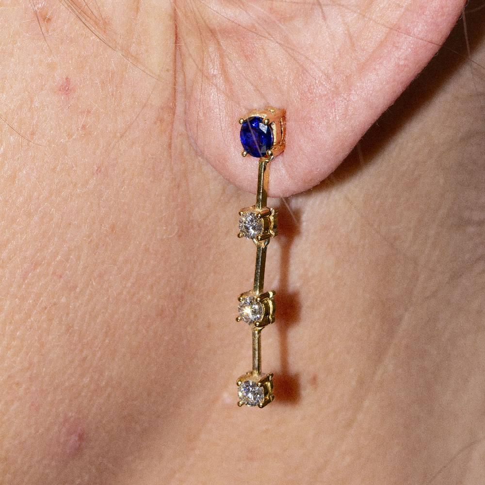 Ceylon Gold and Sapphire Earrings For Sale 1