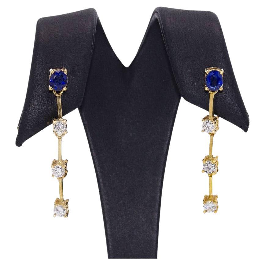 Ceylon Gold and Sapphire Earrings For Sale